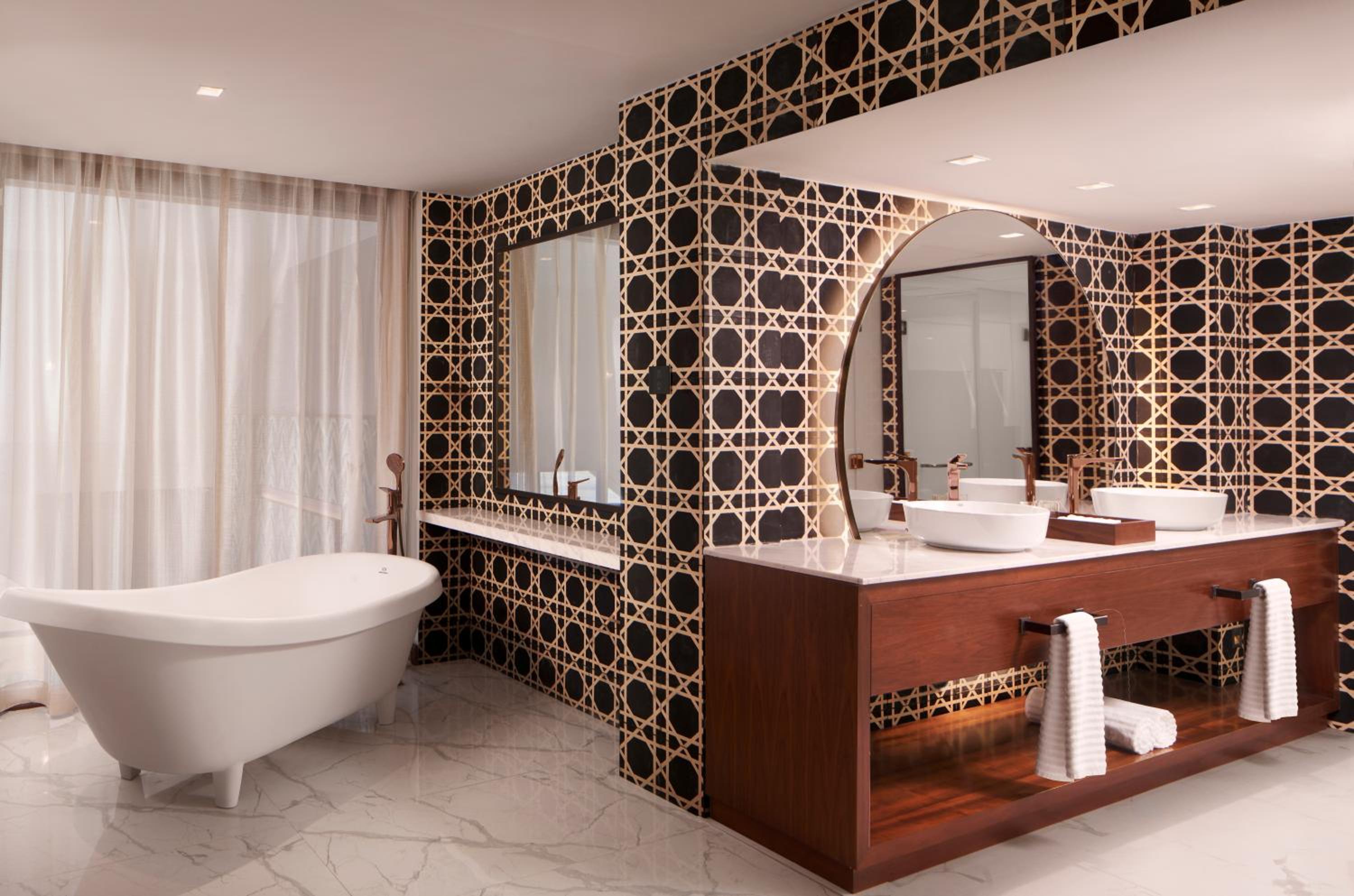 Royal Suite - Photo 3