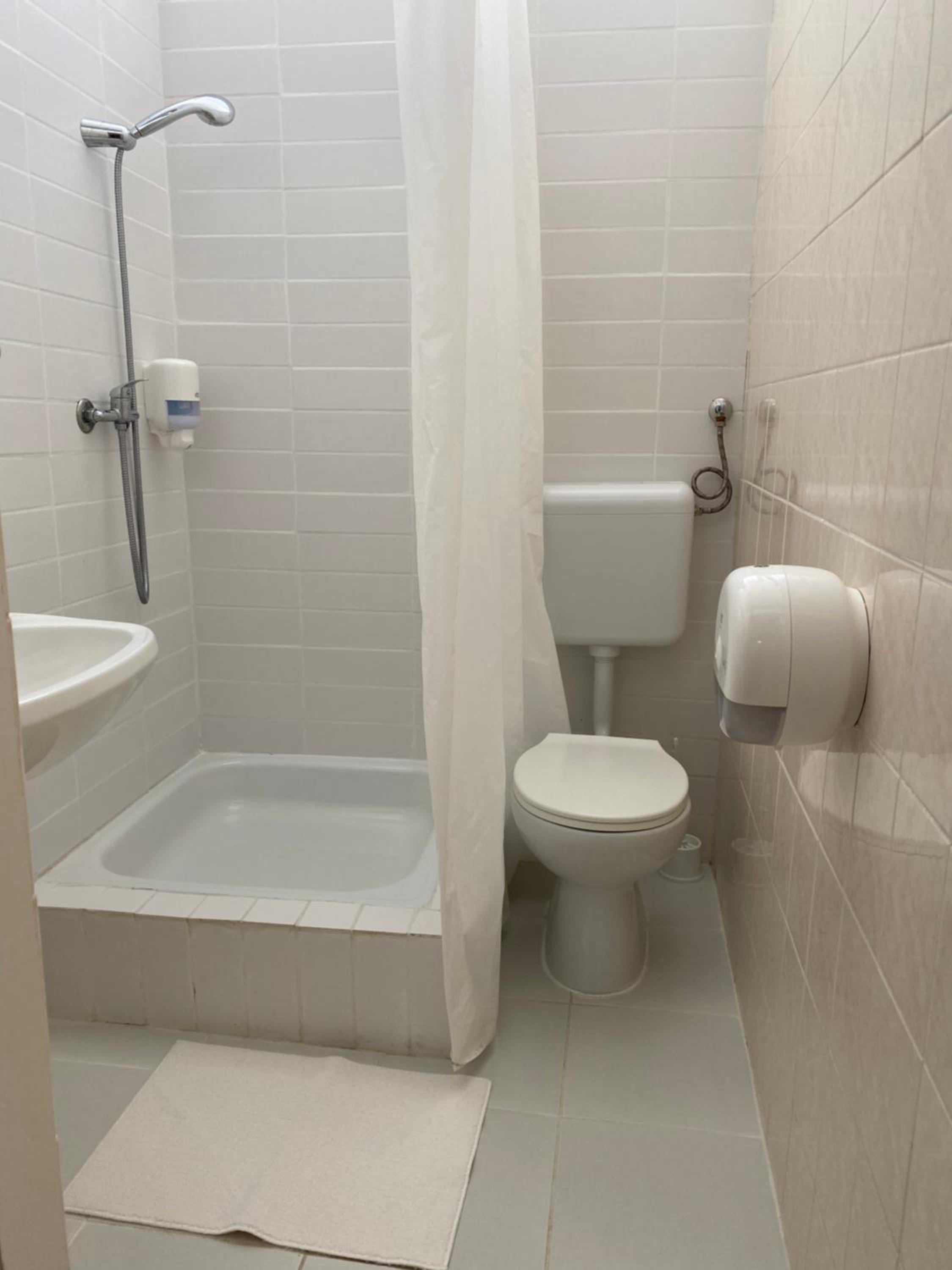 Double Room with Extra Bed - Photo 6