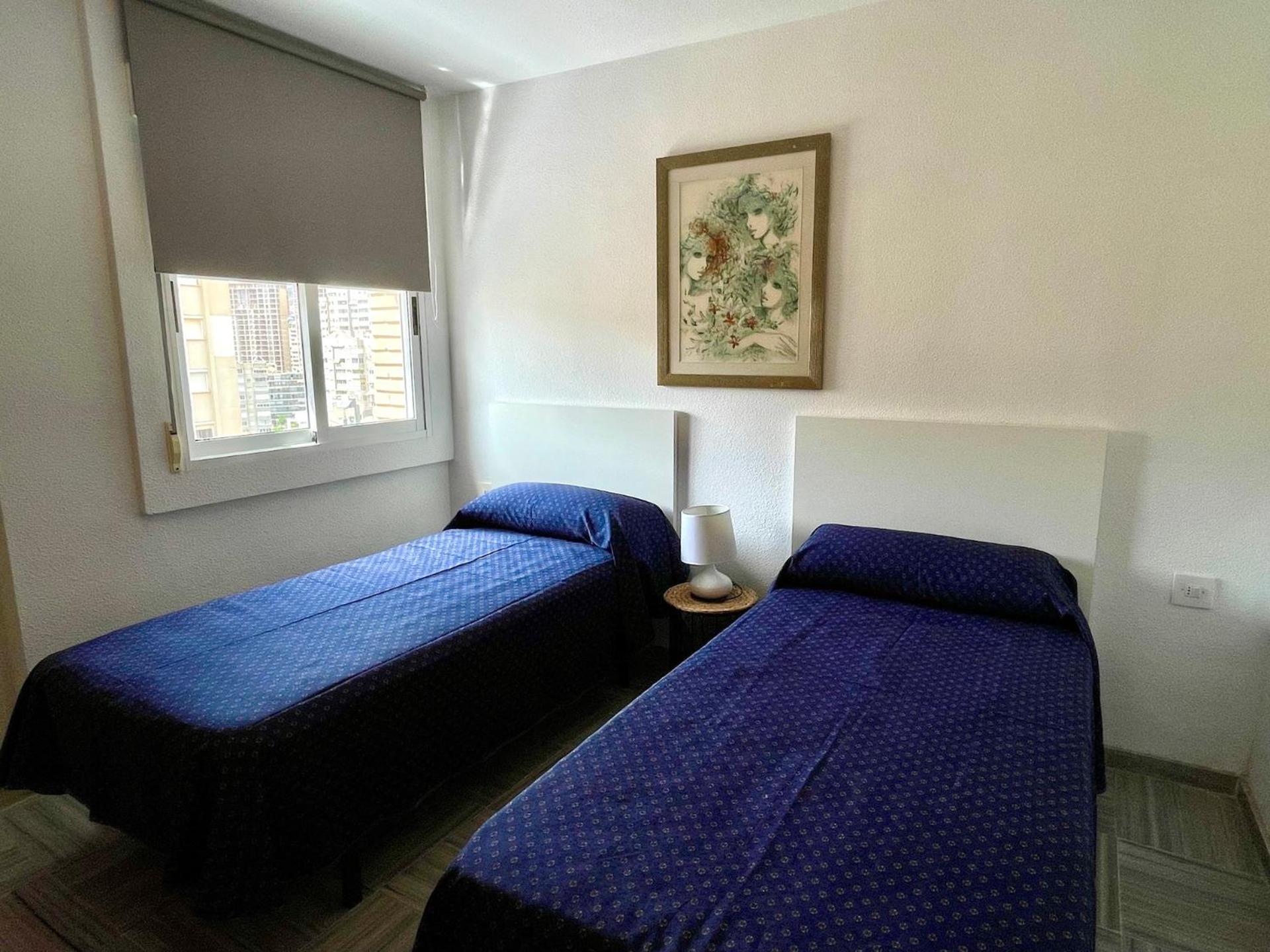 Apartamento de dos habitaciones en el 8.º piso / Puerta 4