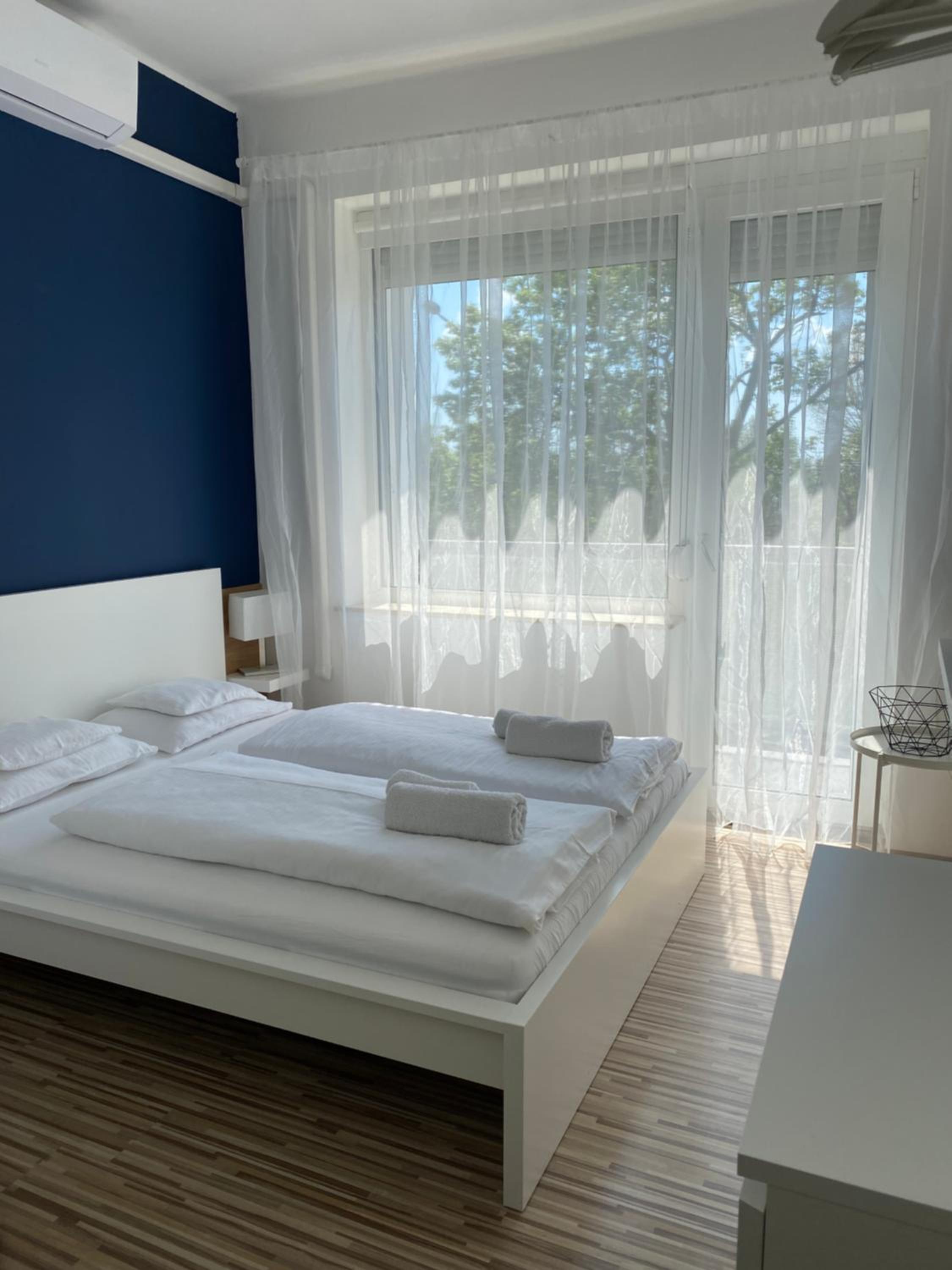 Queen Room with Balcony - Photo 1
