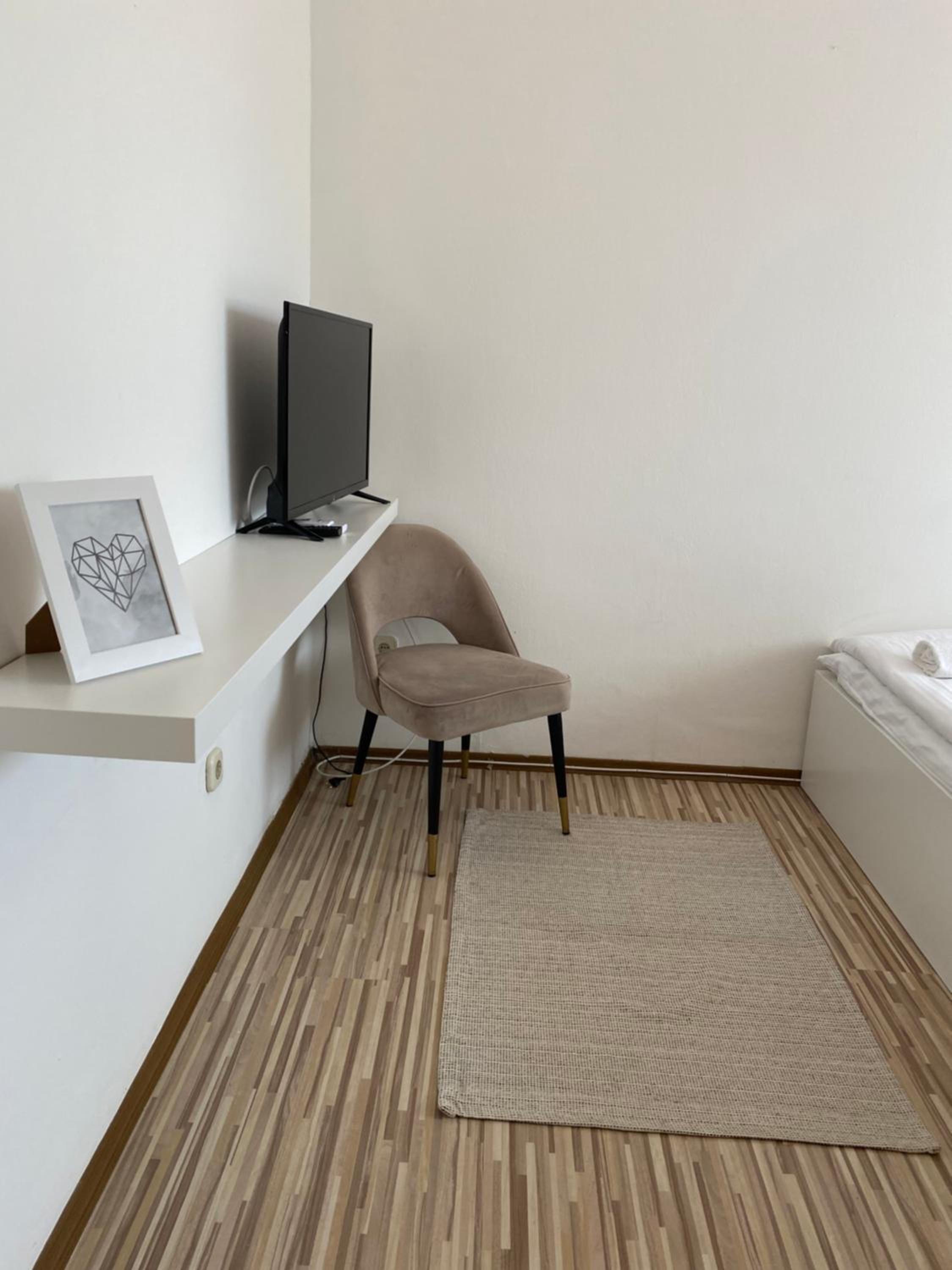 Apartment photo 1