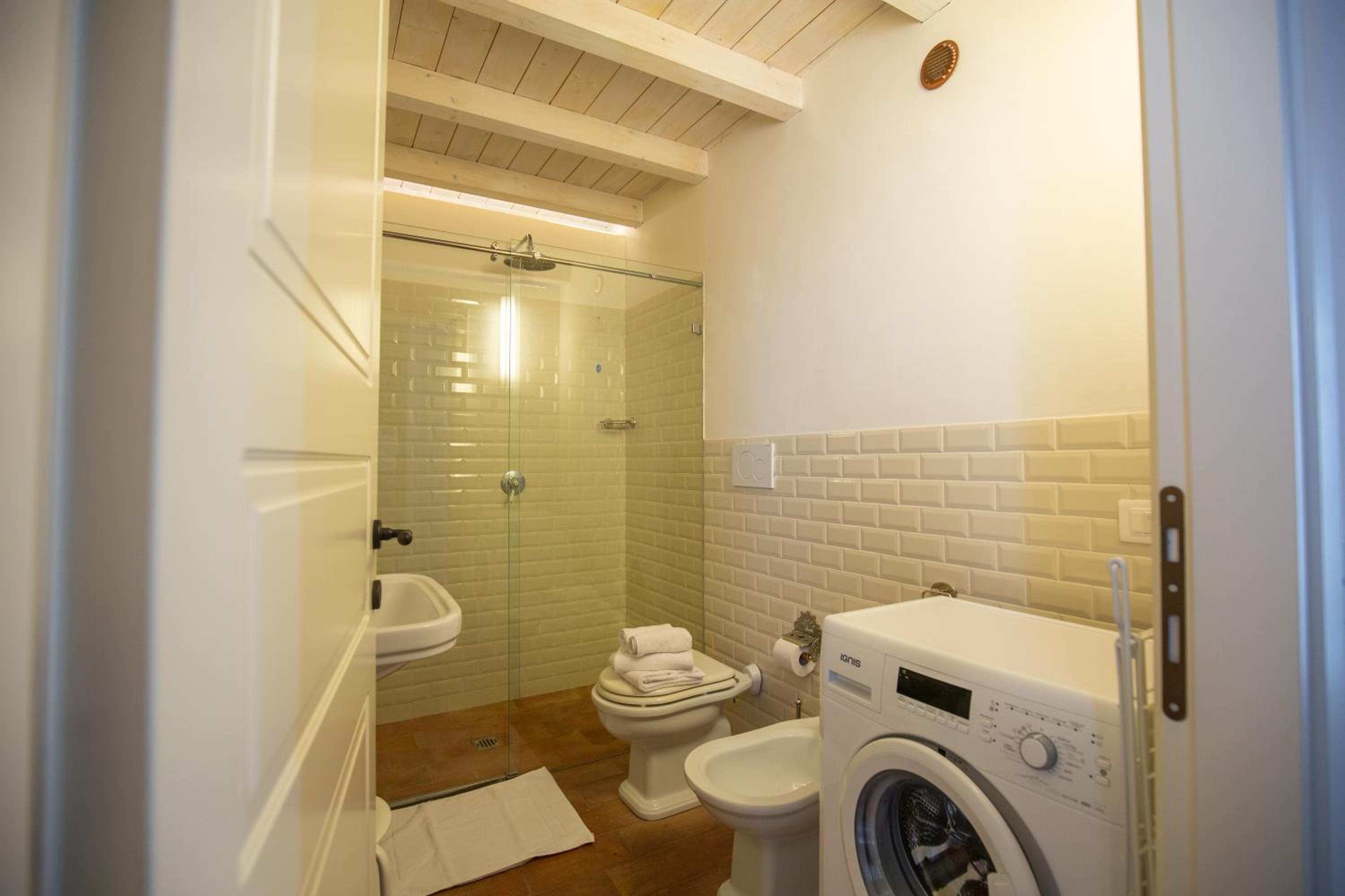 One-Bedroom Suite photo 3