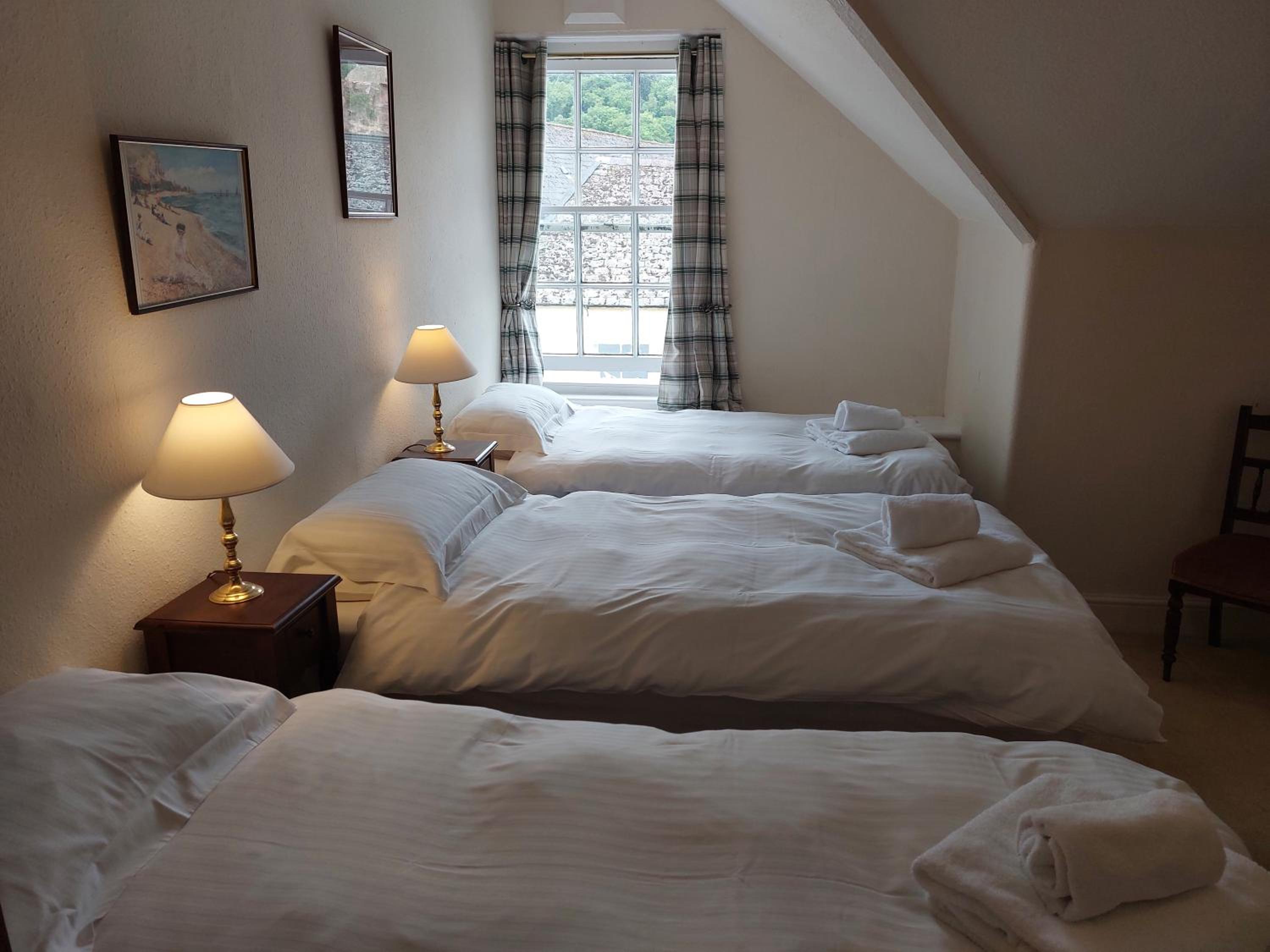 Triple Room with Bathroom photo 1