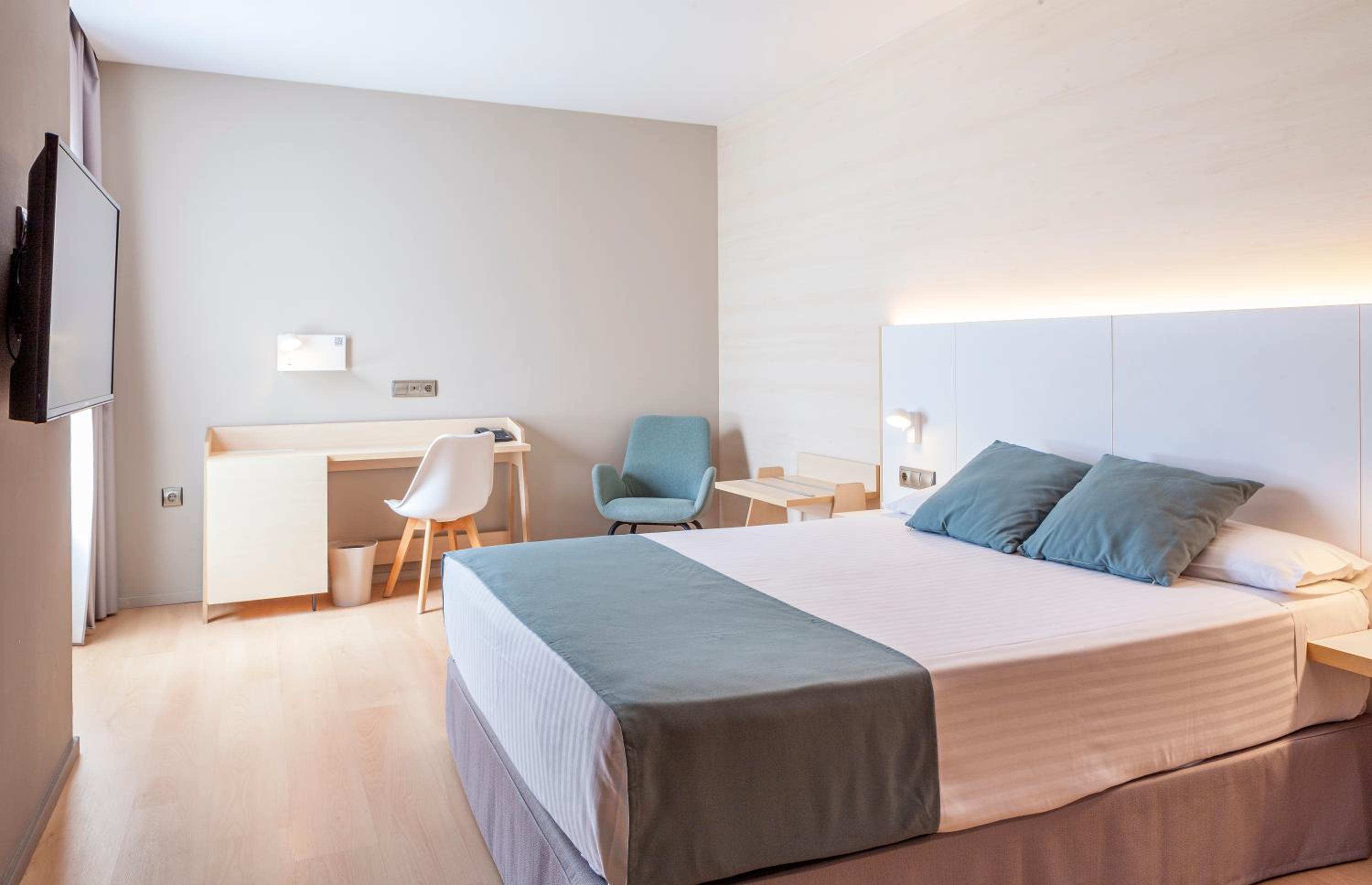 Habitación Doble o con Dos Camas Habitación Doble o con Dos Camas
