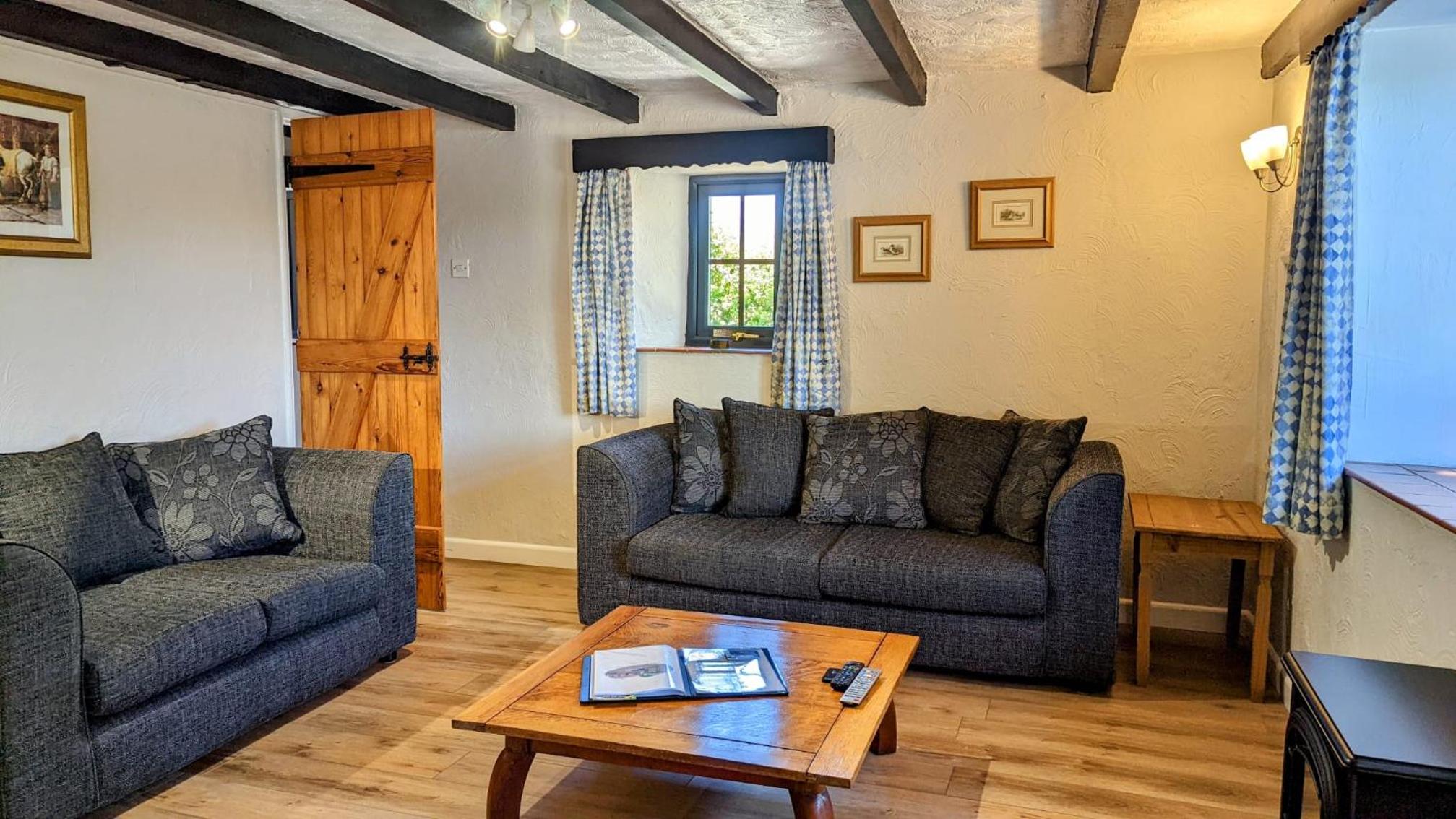 Three-Bedroom Chalet photo 2