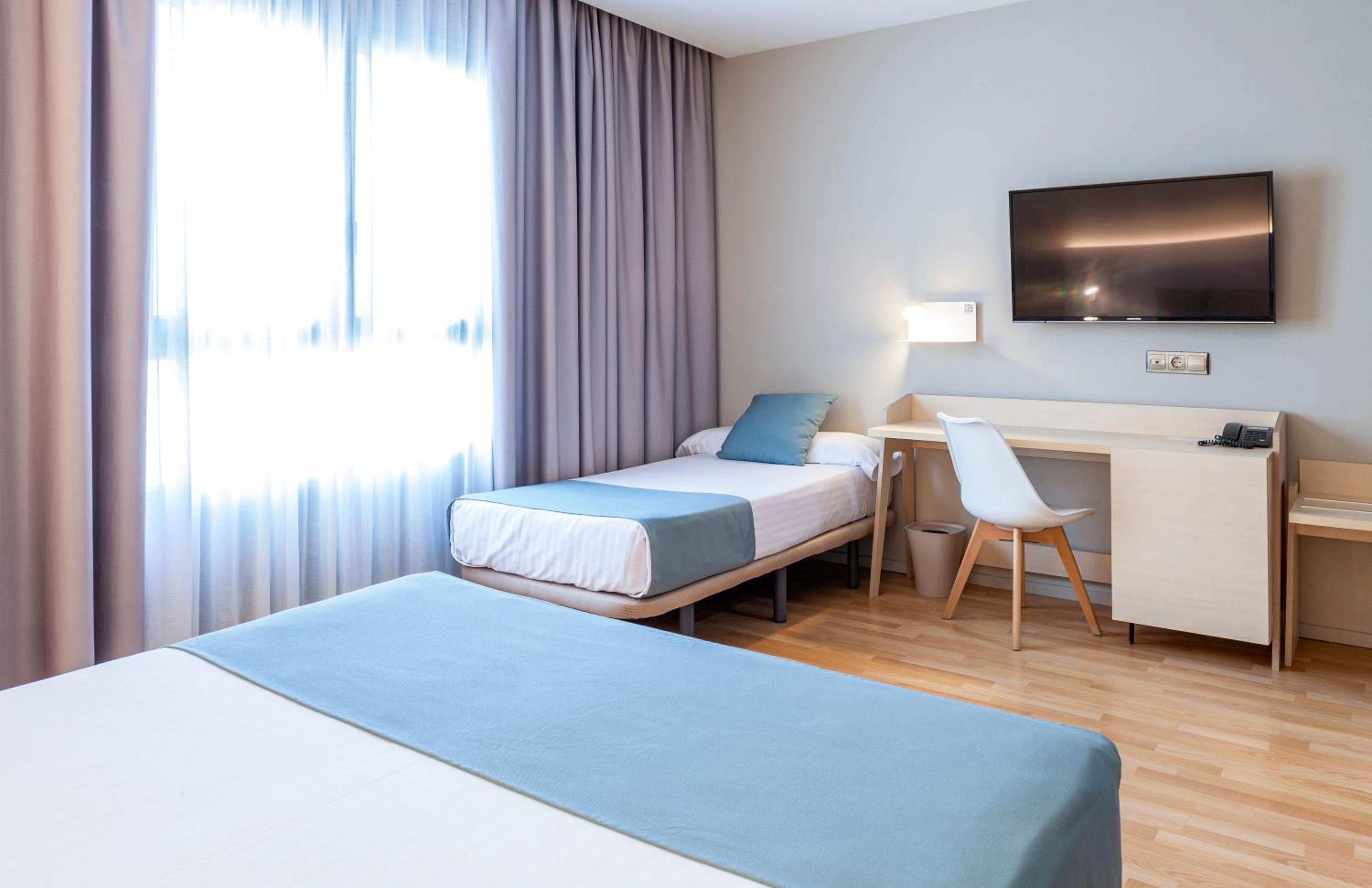 Habitación triple (2 adultos + 1 niño)