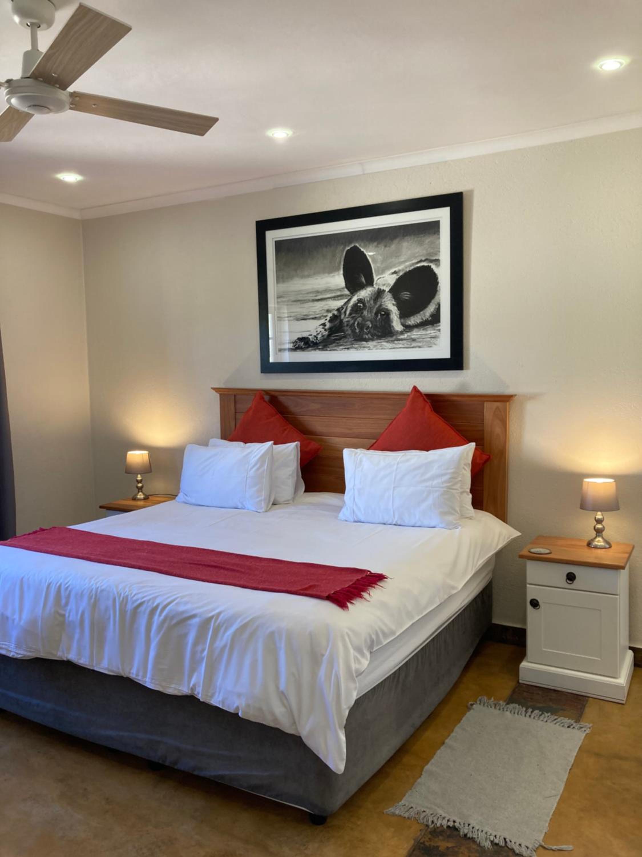 One-Bedroom House - Photo 2