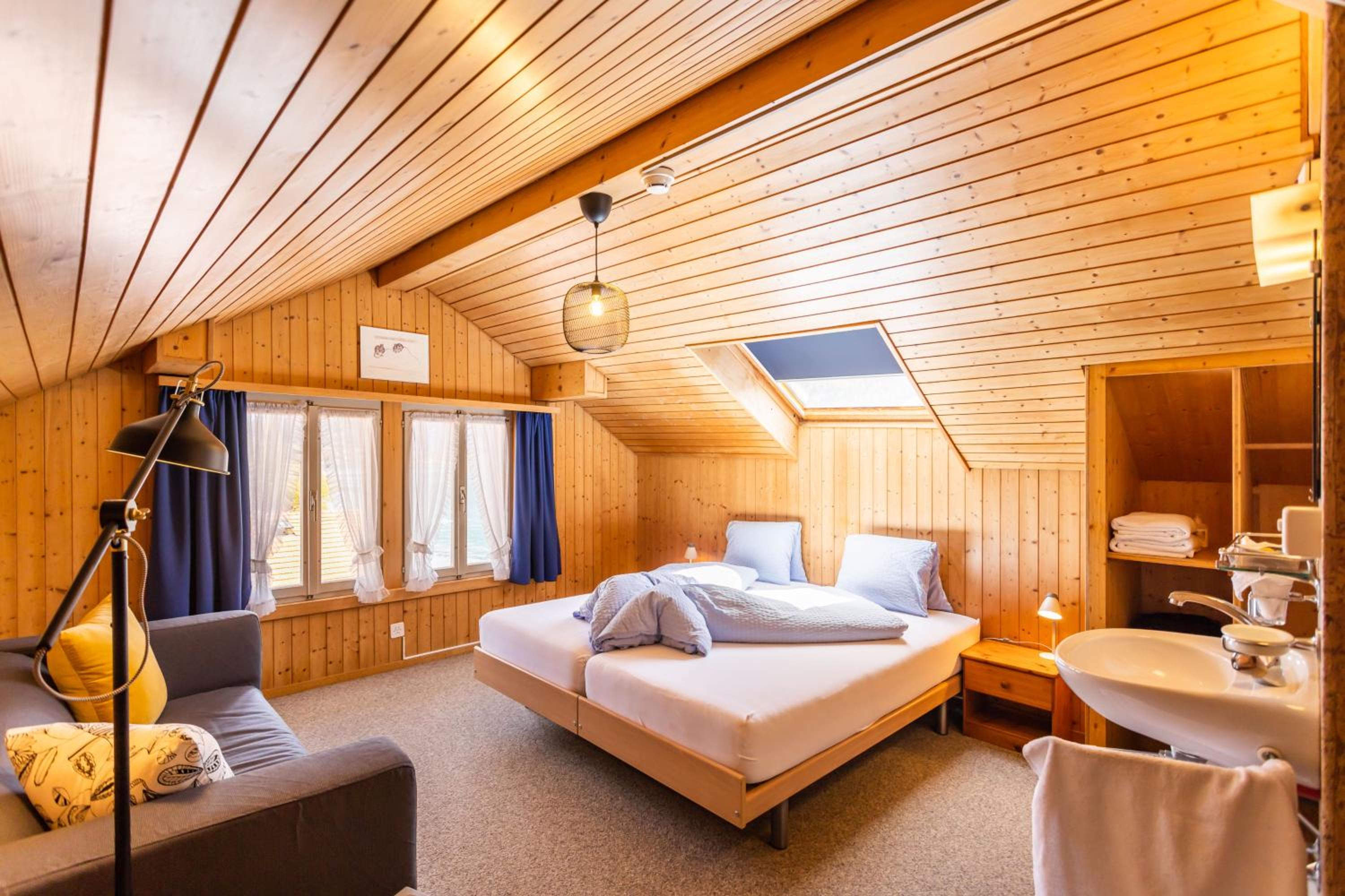 Budget Double Room with Shared Bathroom