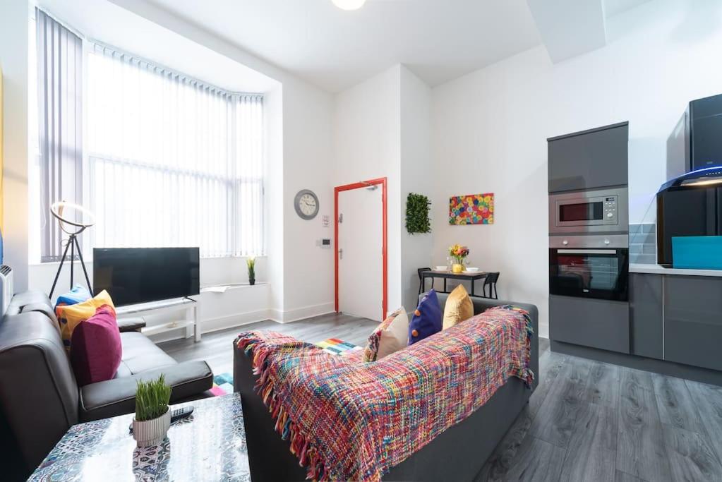 One-Bedroom Apartment - Photo 5