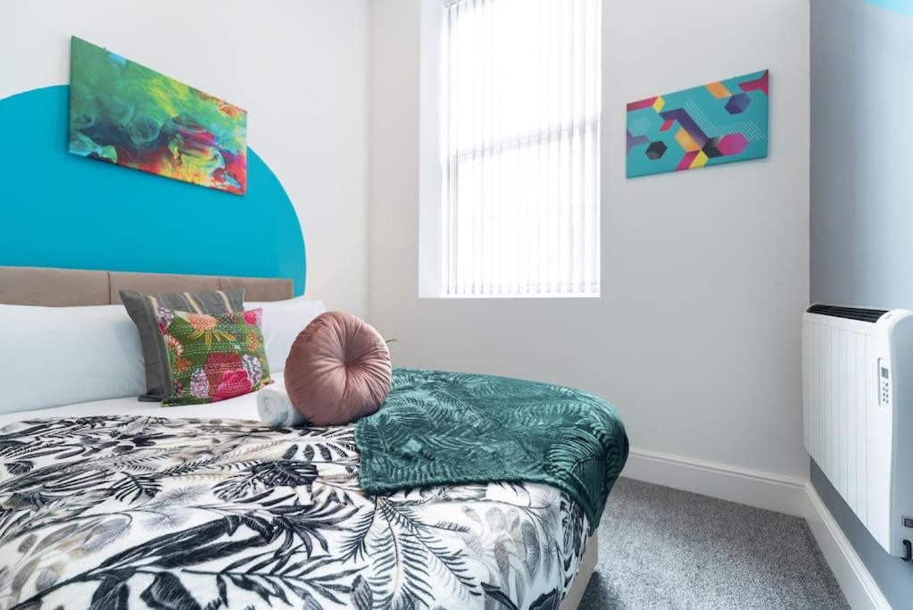 One-Bedroom Apartment - Photo 13