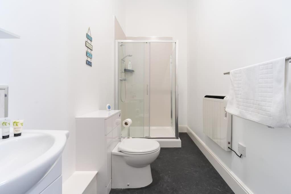 One-Bedroom Apartment - Photo 17