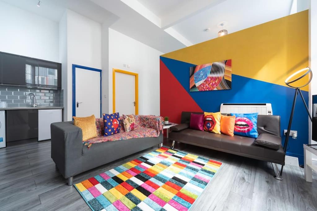 One-Bedroom Apartment - Photo 20