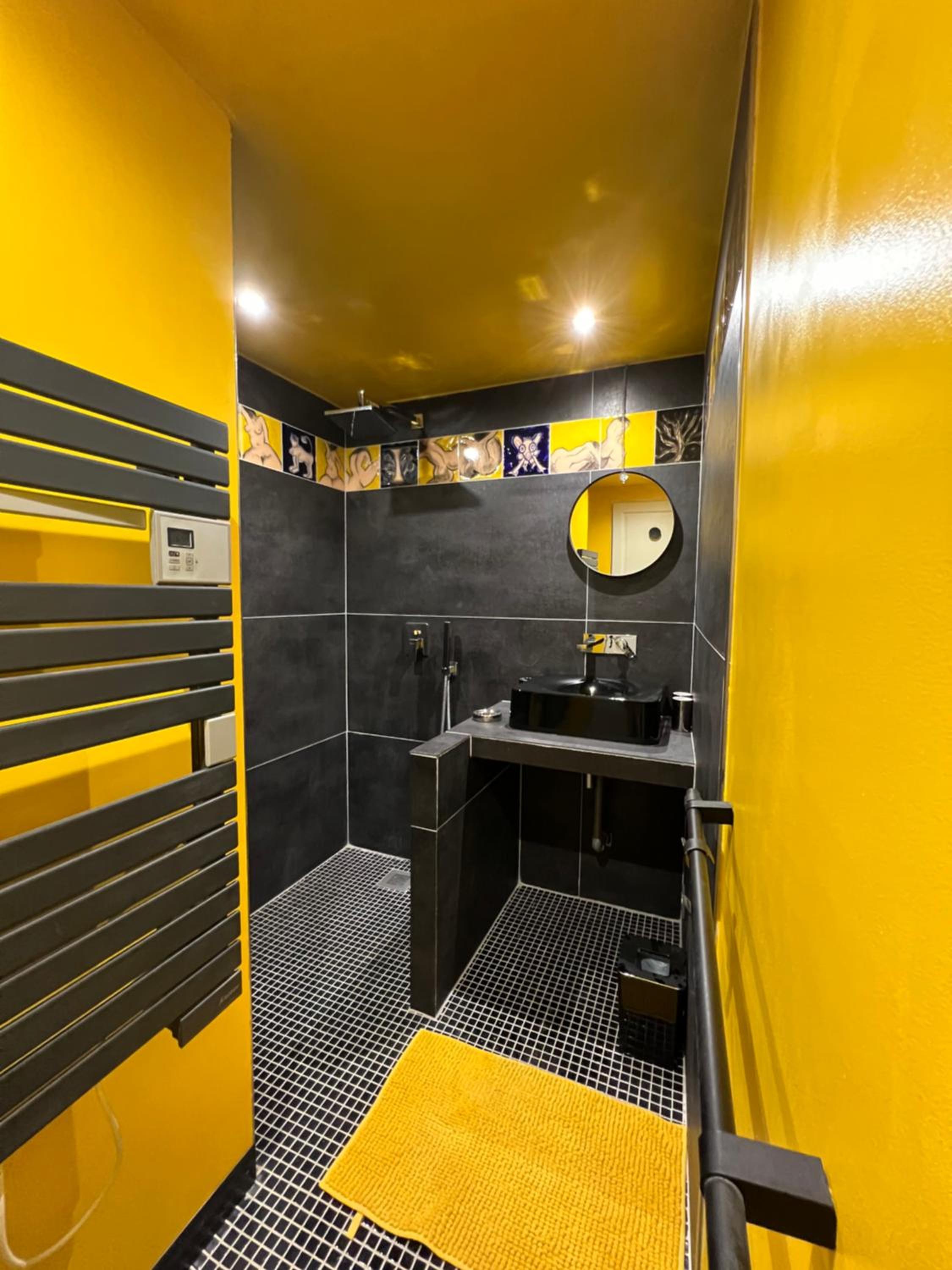Double Room with Private Bathroom - Photo 26