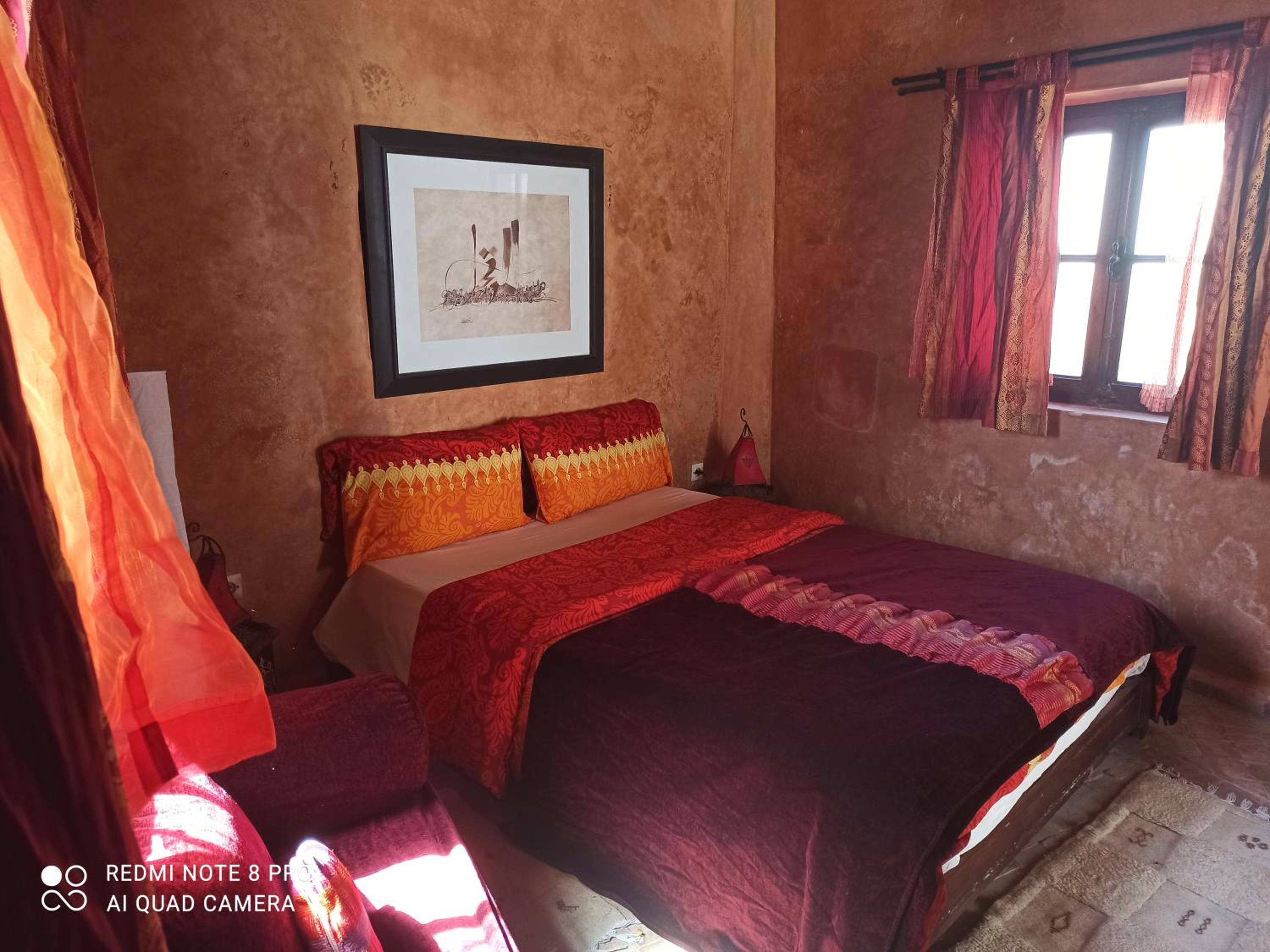 Double Room with Private Bathroom - Photo 3
