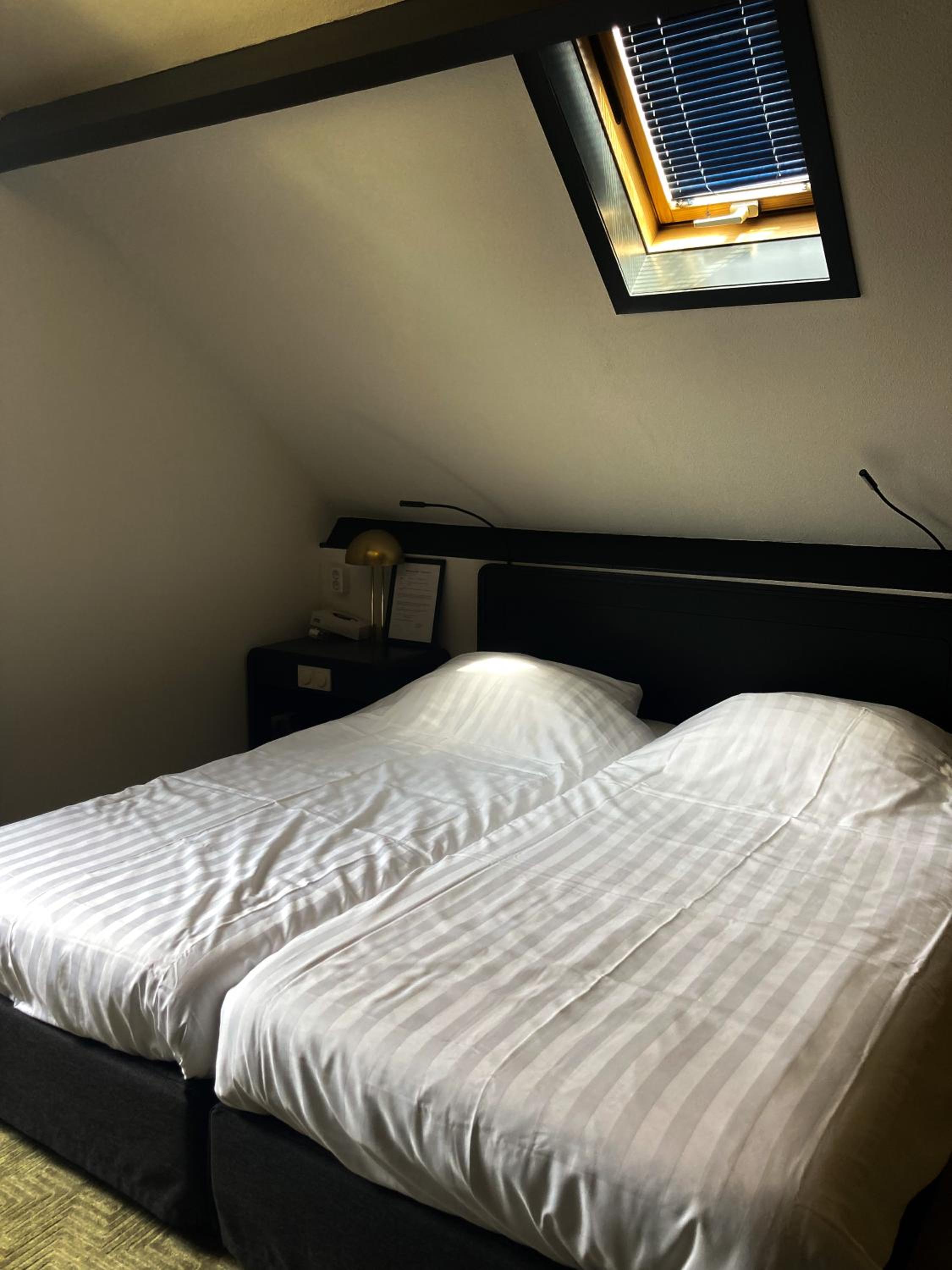 Twin Room With Shower And Toilet