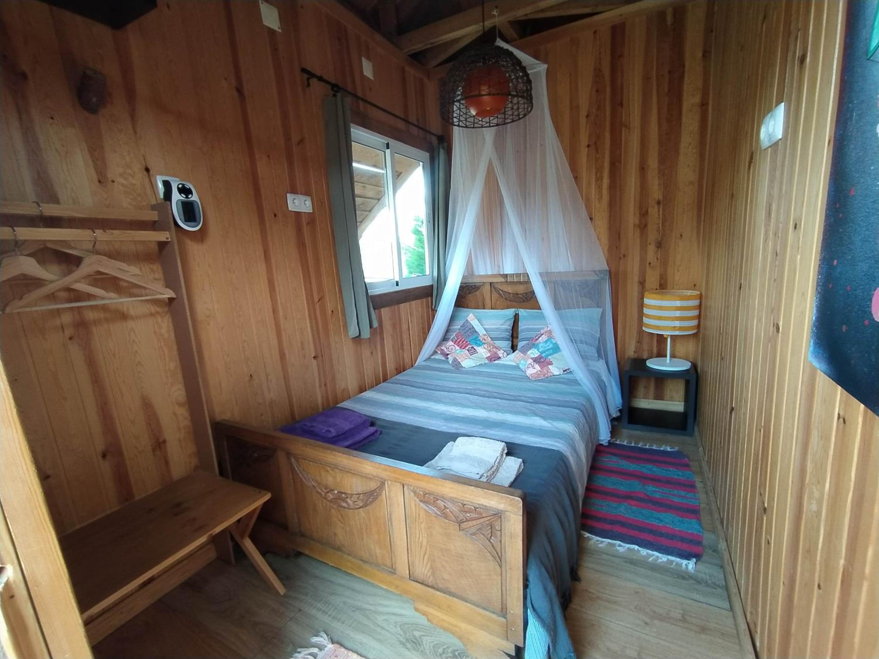 Bungalow - Photo 1