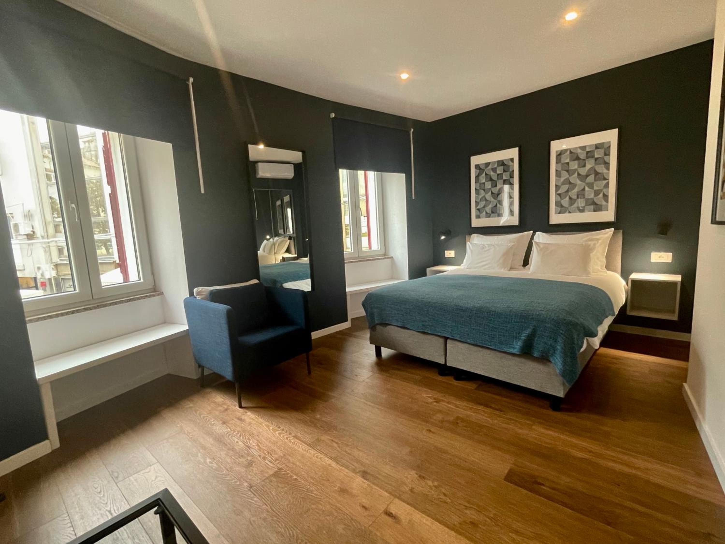 Deluxe Room - Photo 6