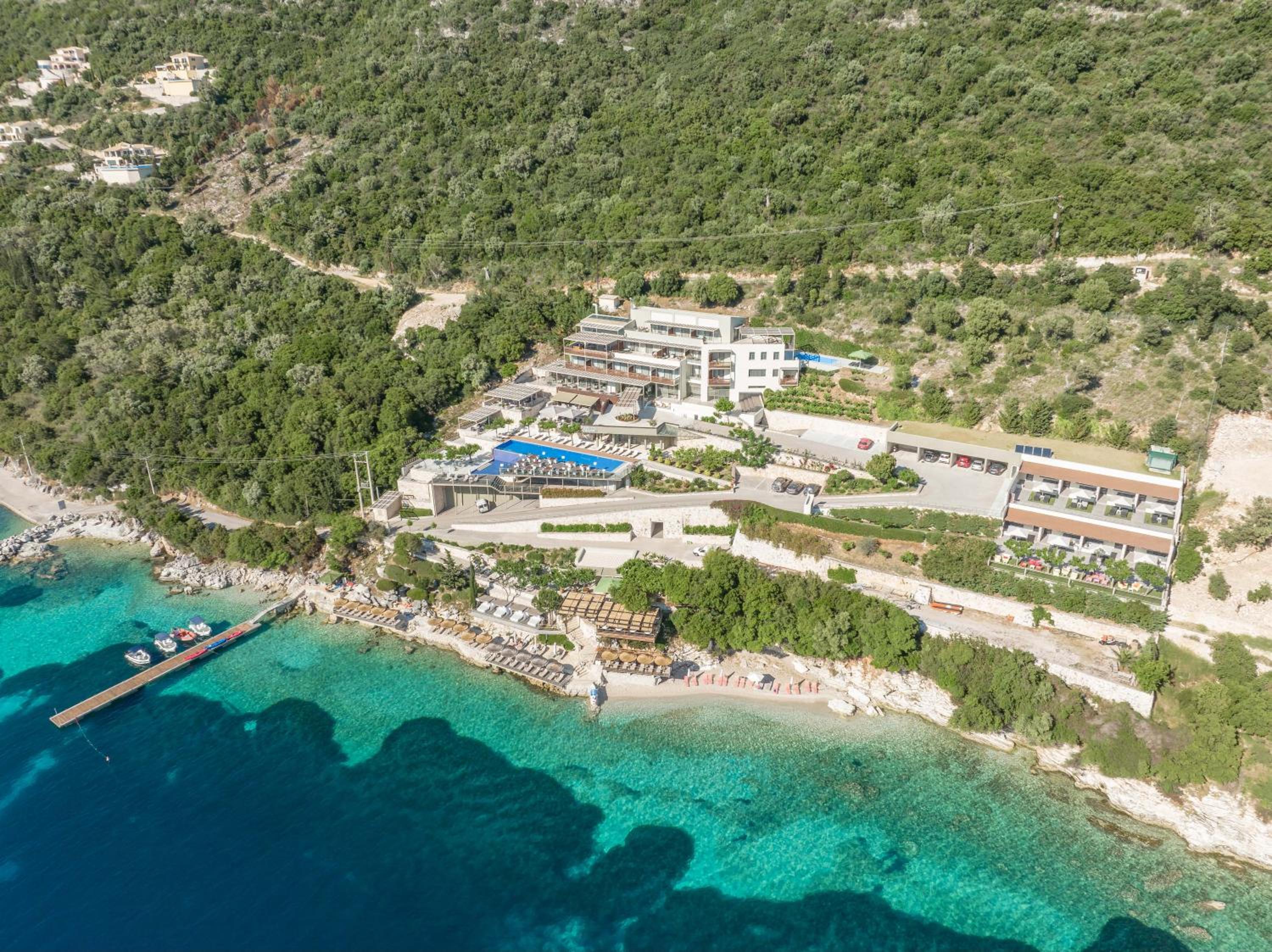 Deluxe Double Room with Sea View - Photo 8
