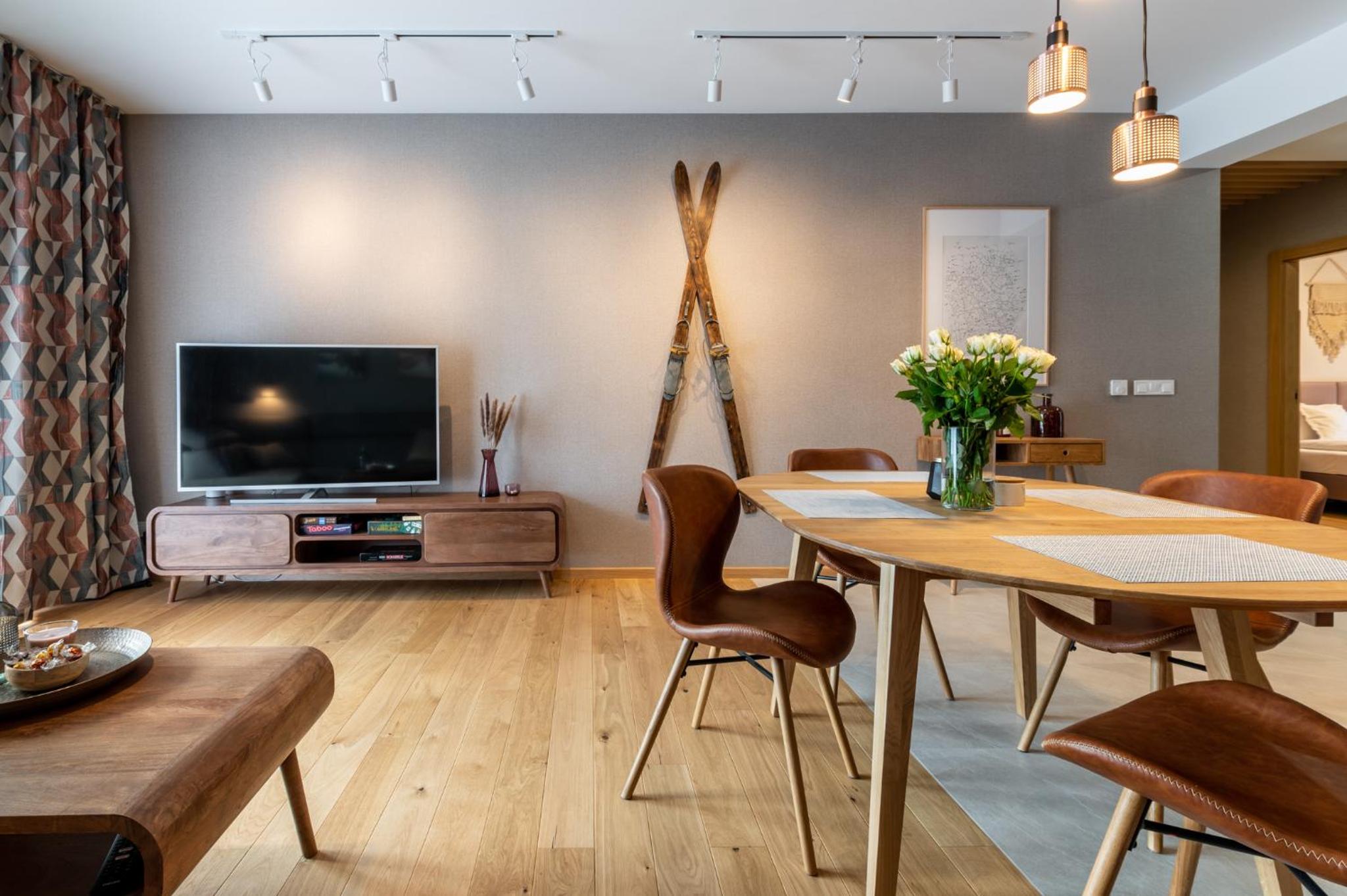 Two-Bedroom Apartment - Photo 8