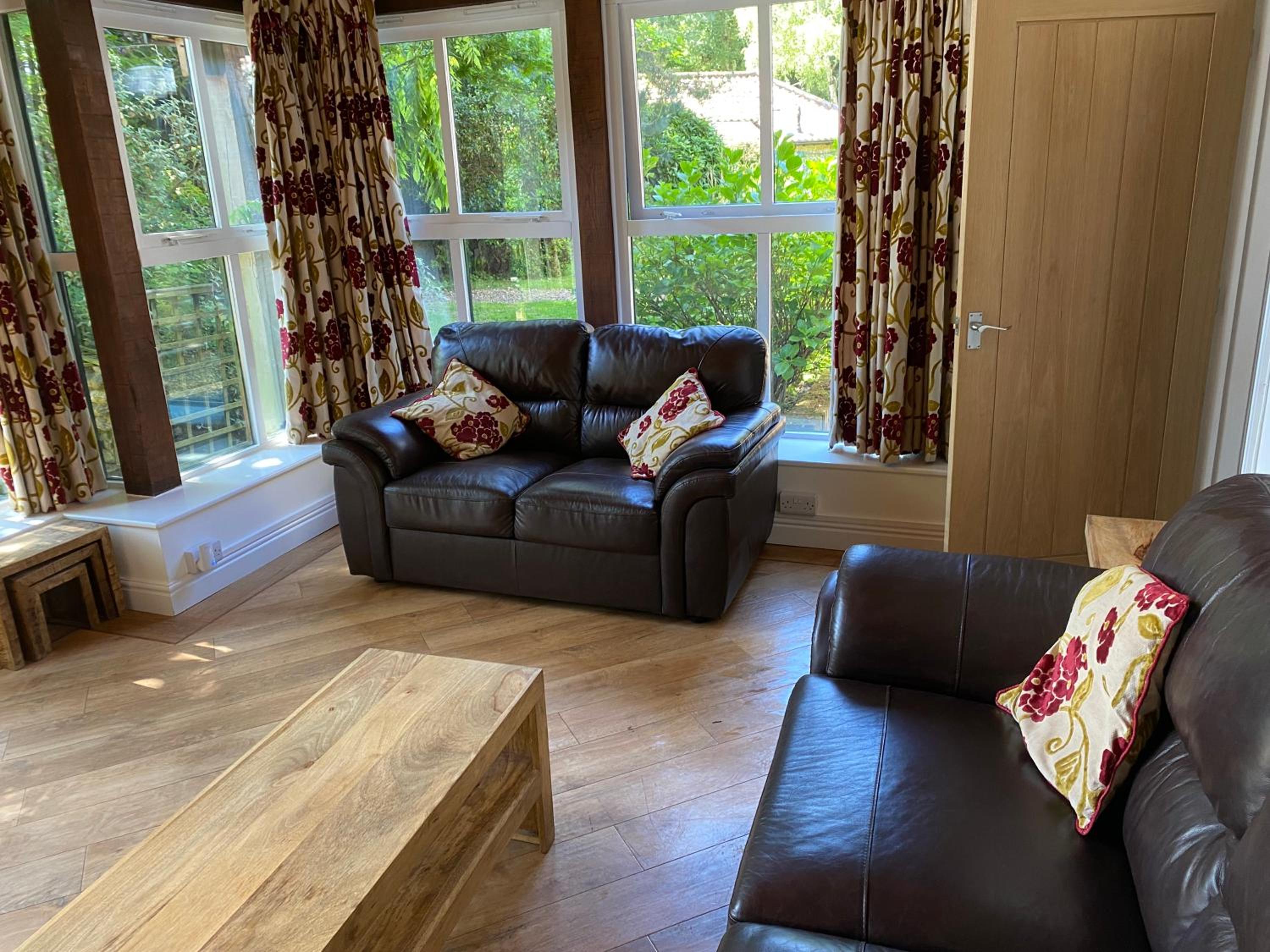 Deluxe Family Suite photo 1