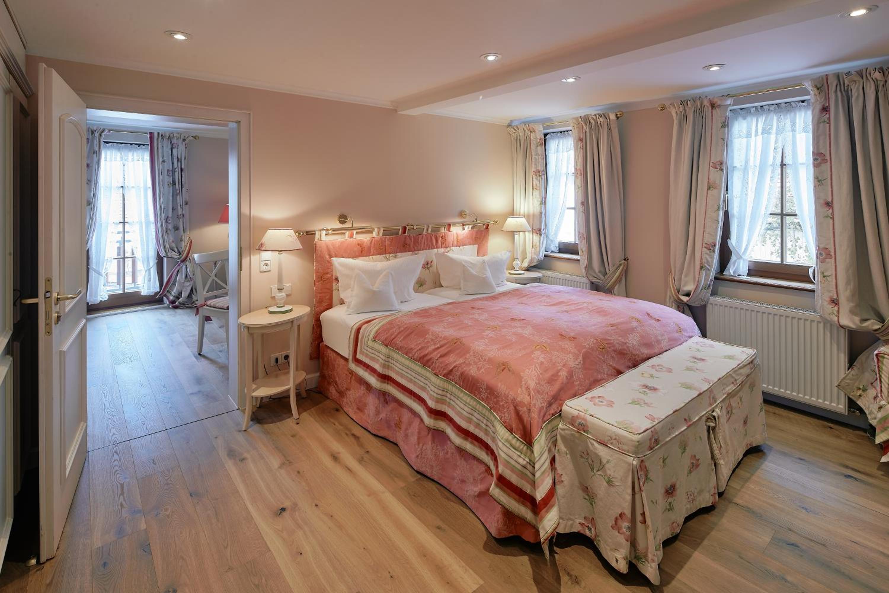 Suite with Balcony photo 1