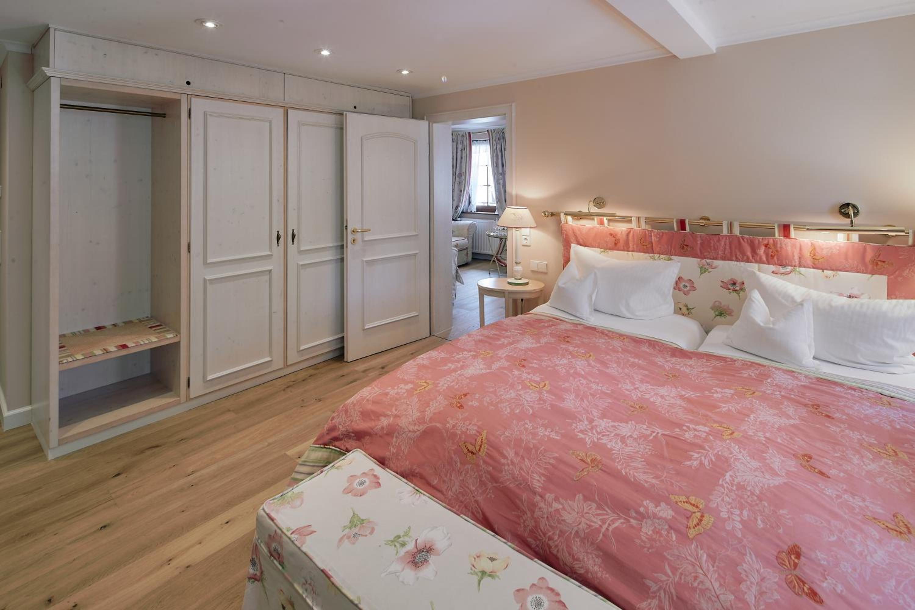 Suite with Balcony photo 3