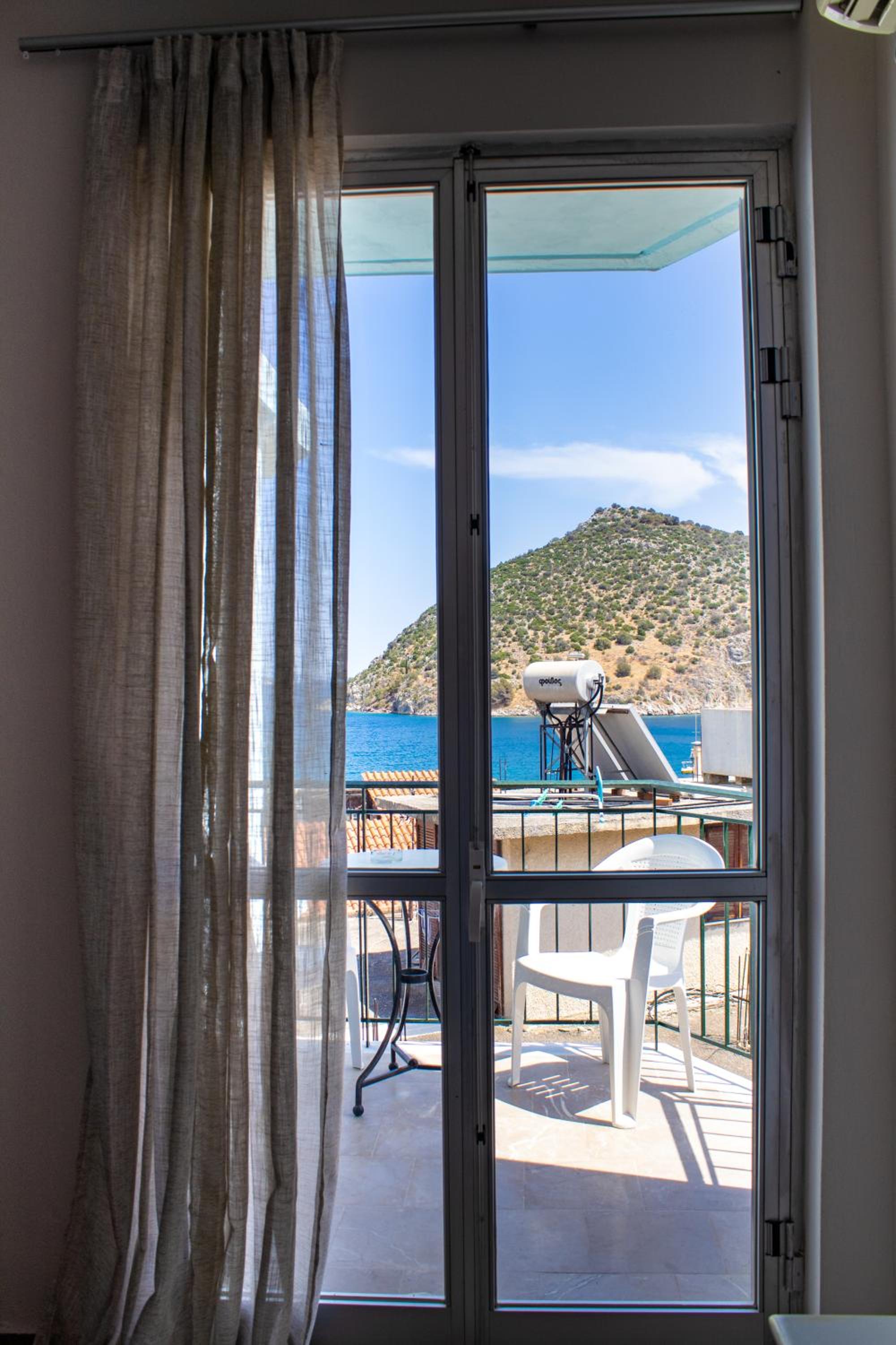 Double Room with Sea View photo 2