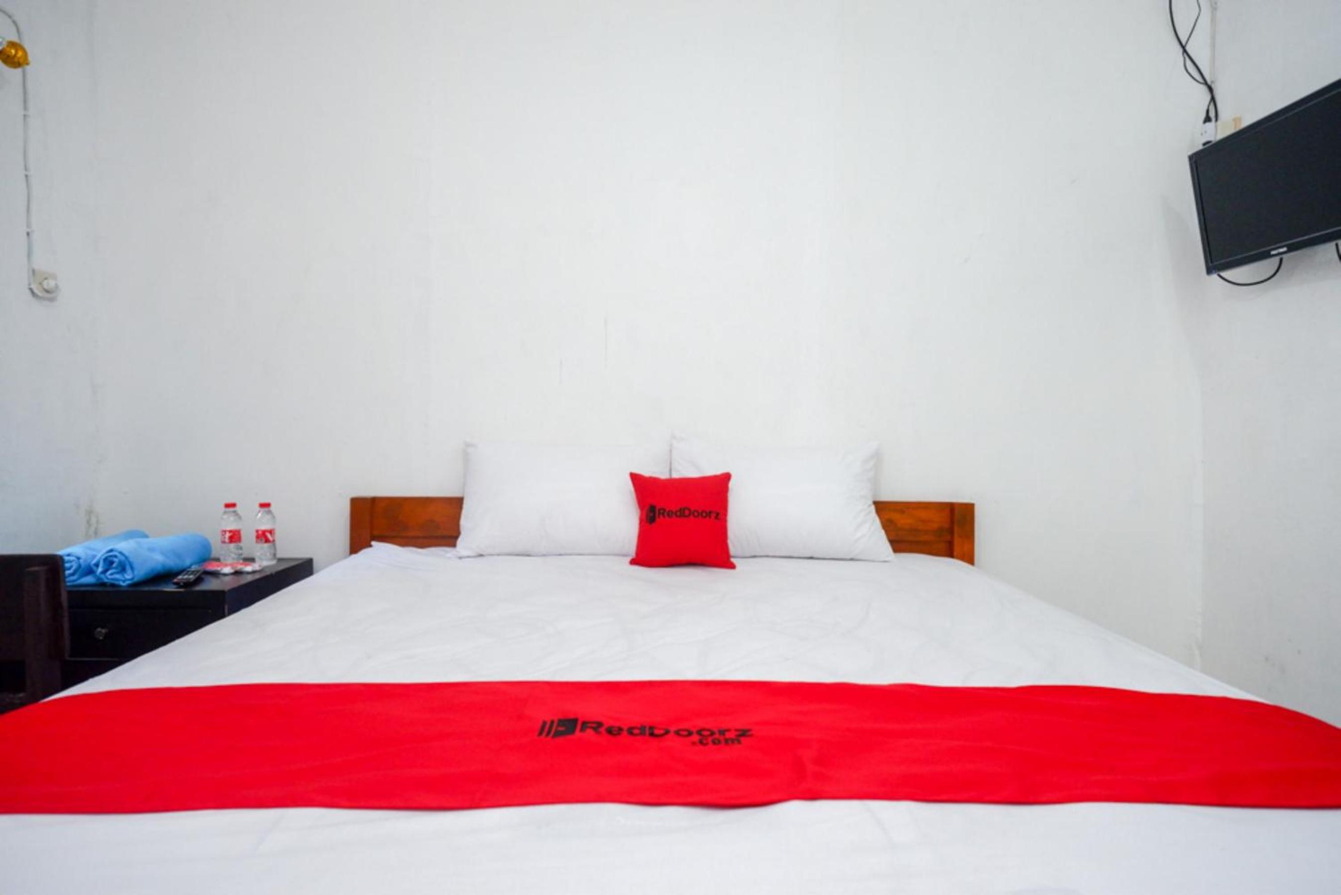Deluxe Room - Photo 5