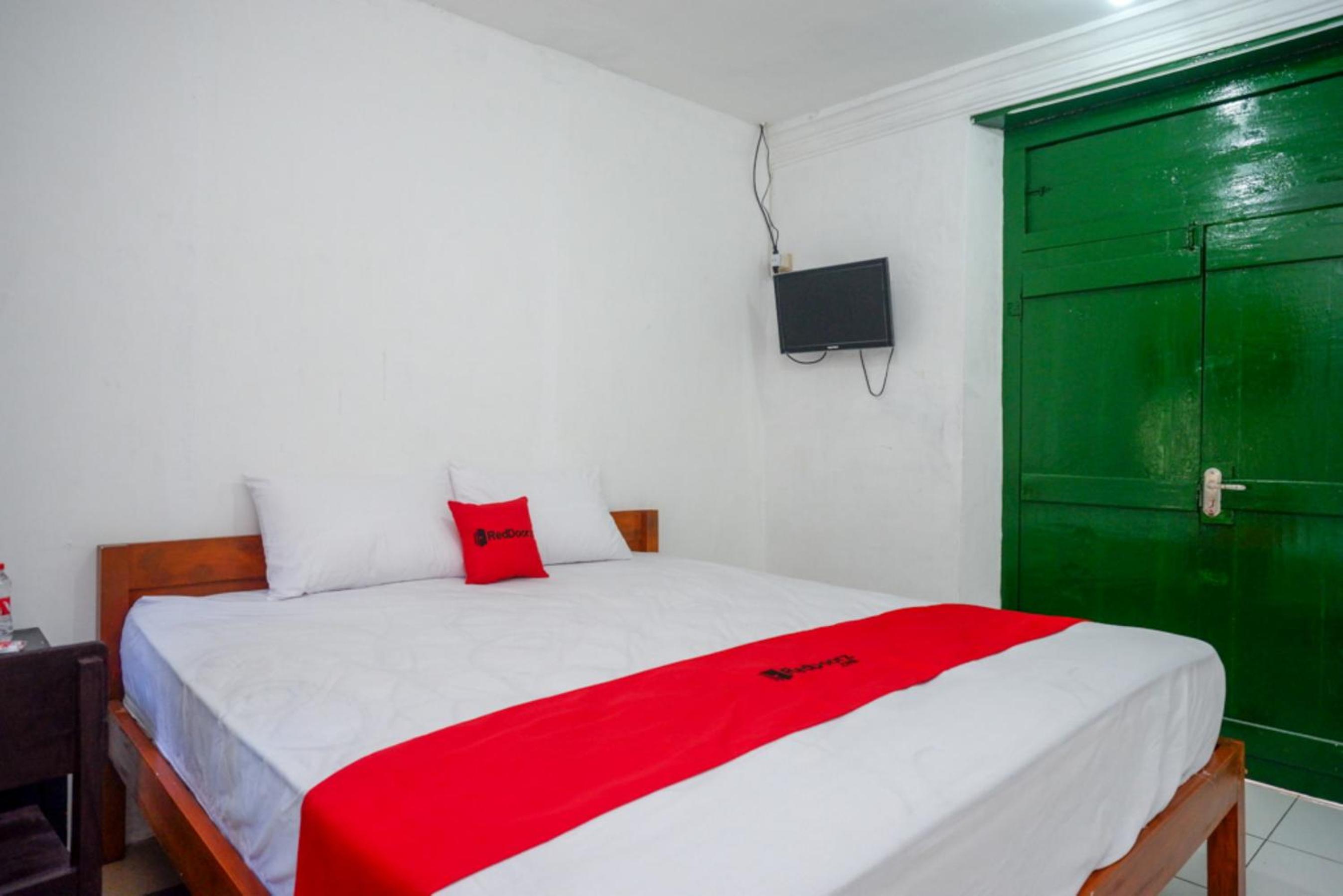Deluxe Room - Photo 4