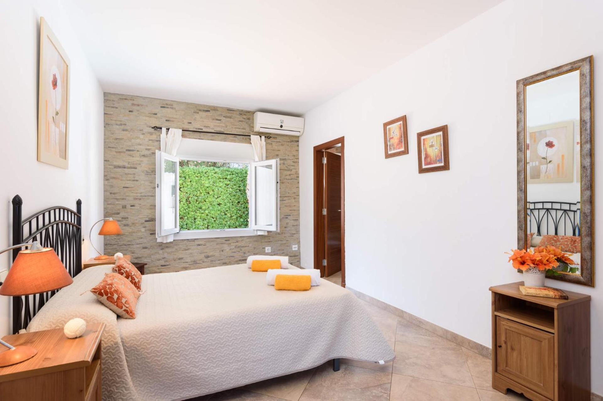 Villa de Cuatro Habitaciones