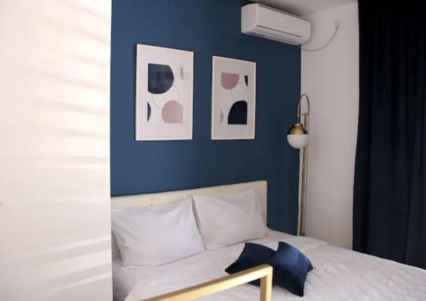 Studio with Balcony and Sea View - Photo 1