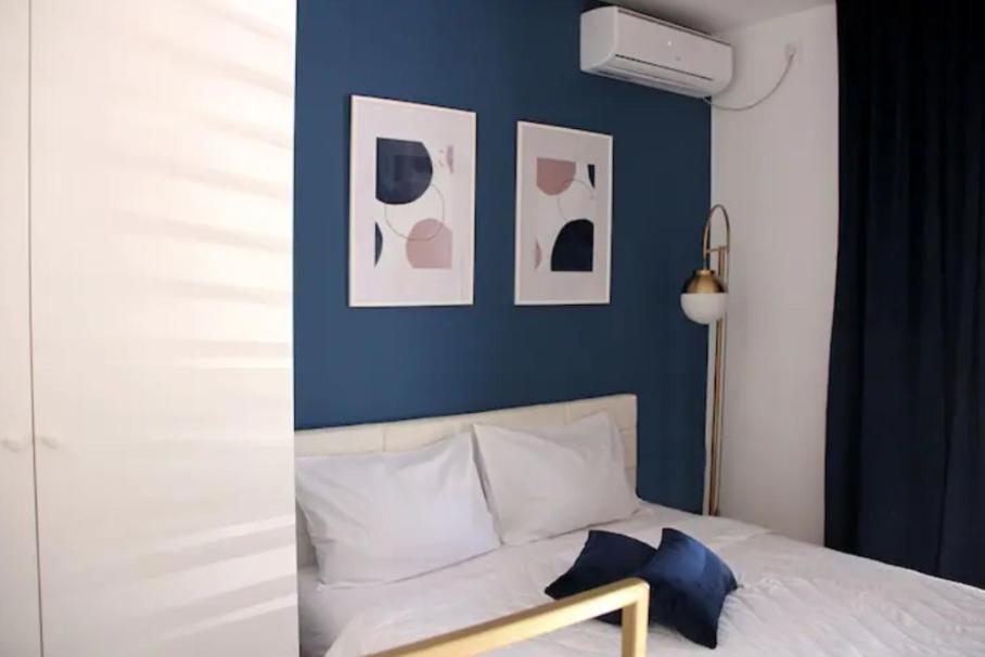 Studio with Balcony and Sea View - Photo 6