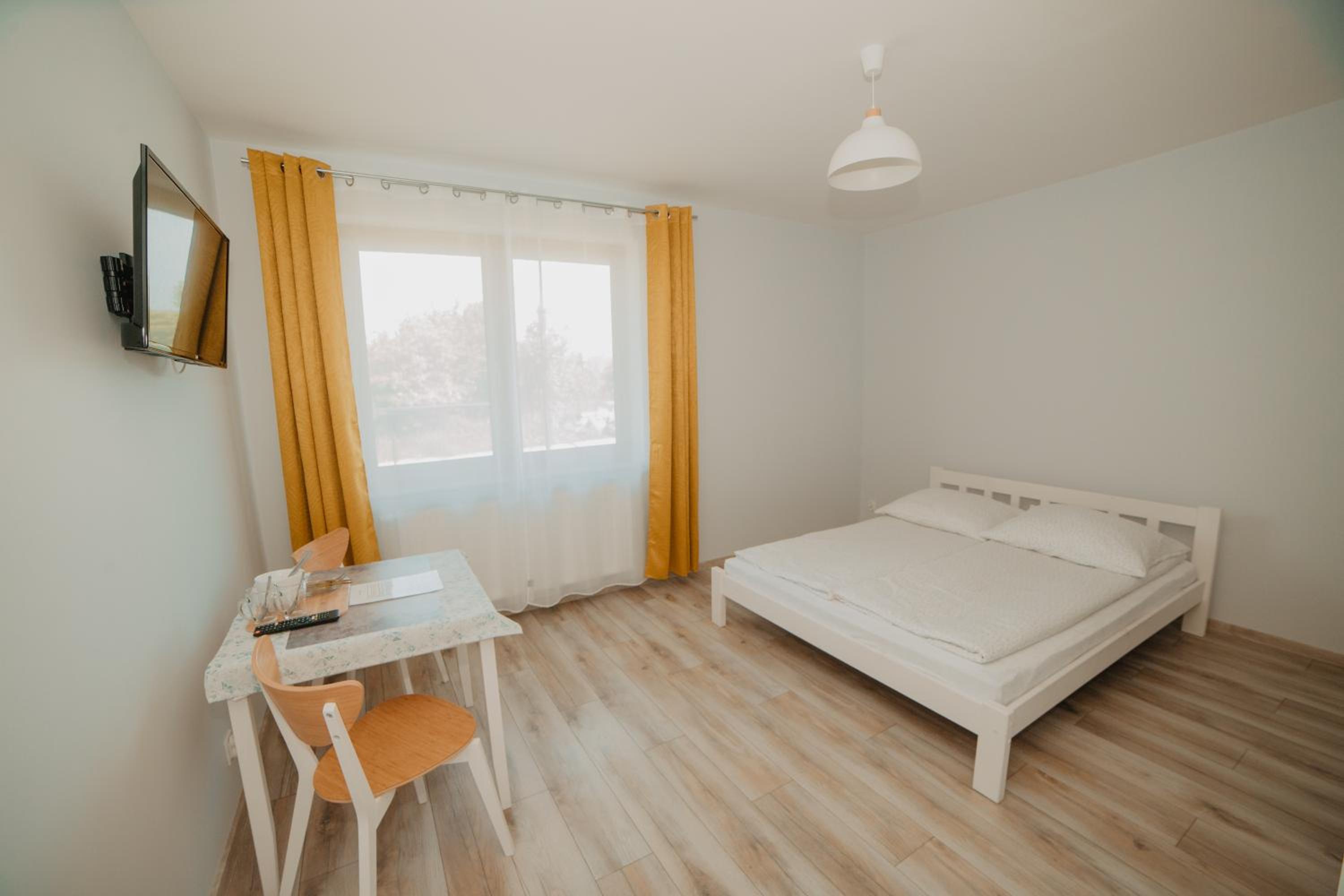 Double Room with Private Bathroom photo 2