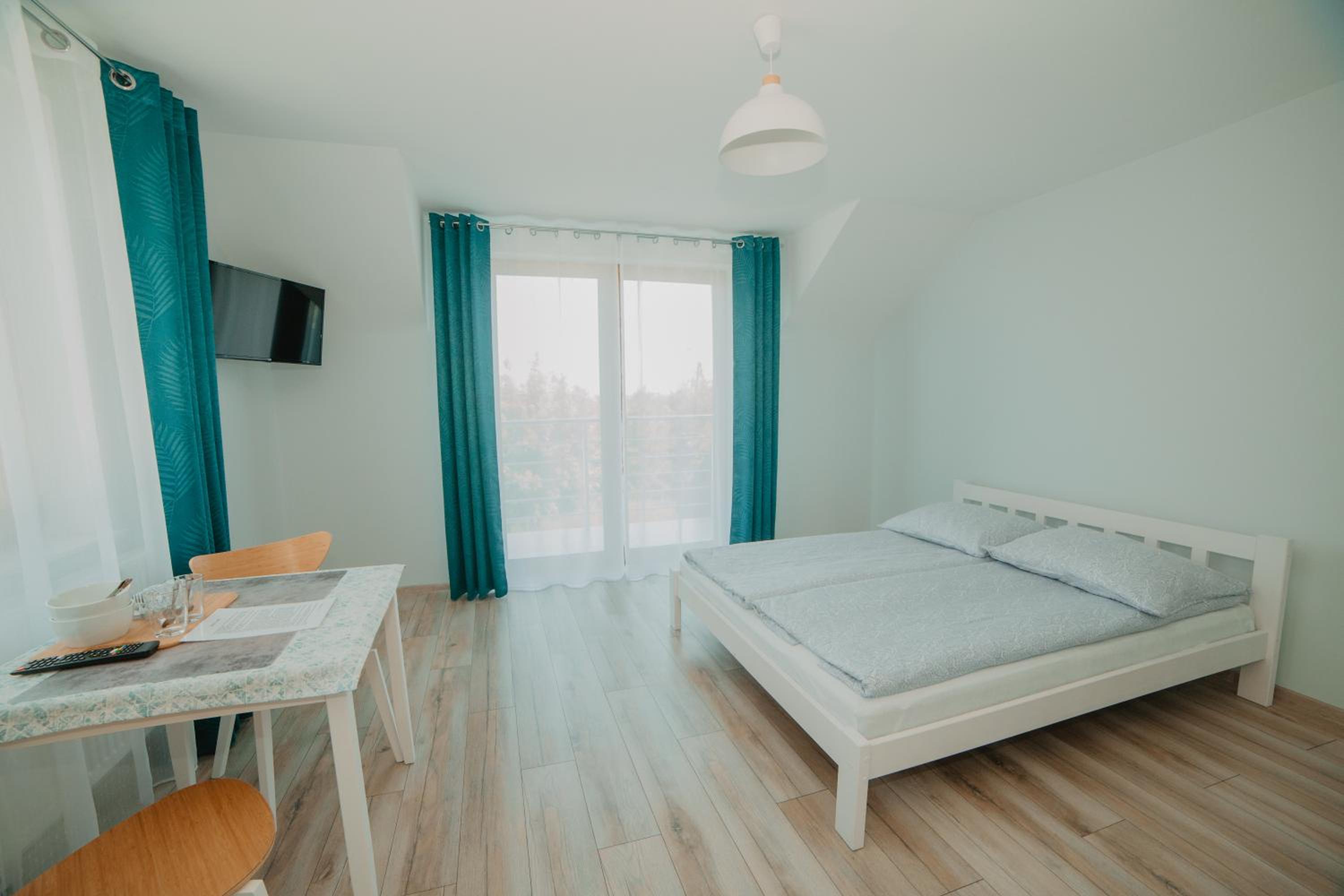 Double Room with Private Bathroom photo 3