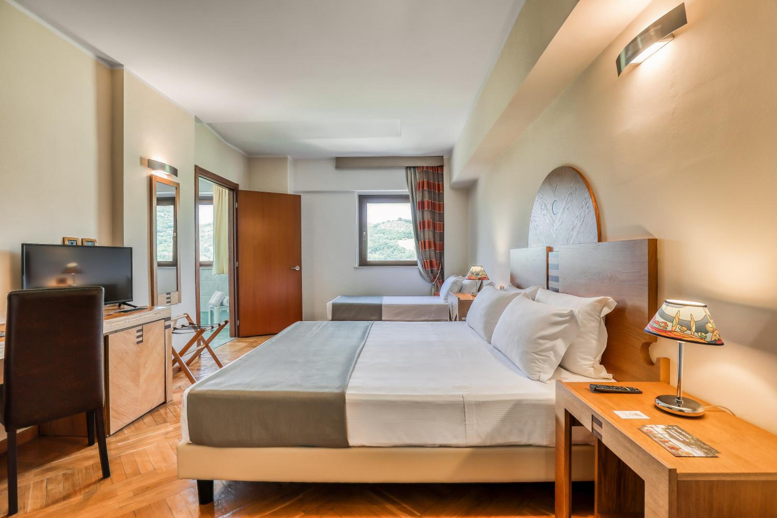 Superior Triple Room - Photo 2
