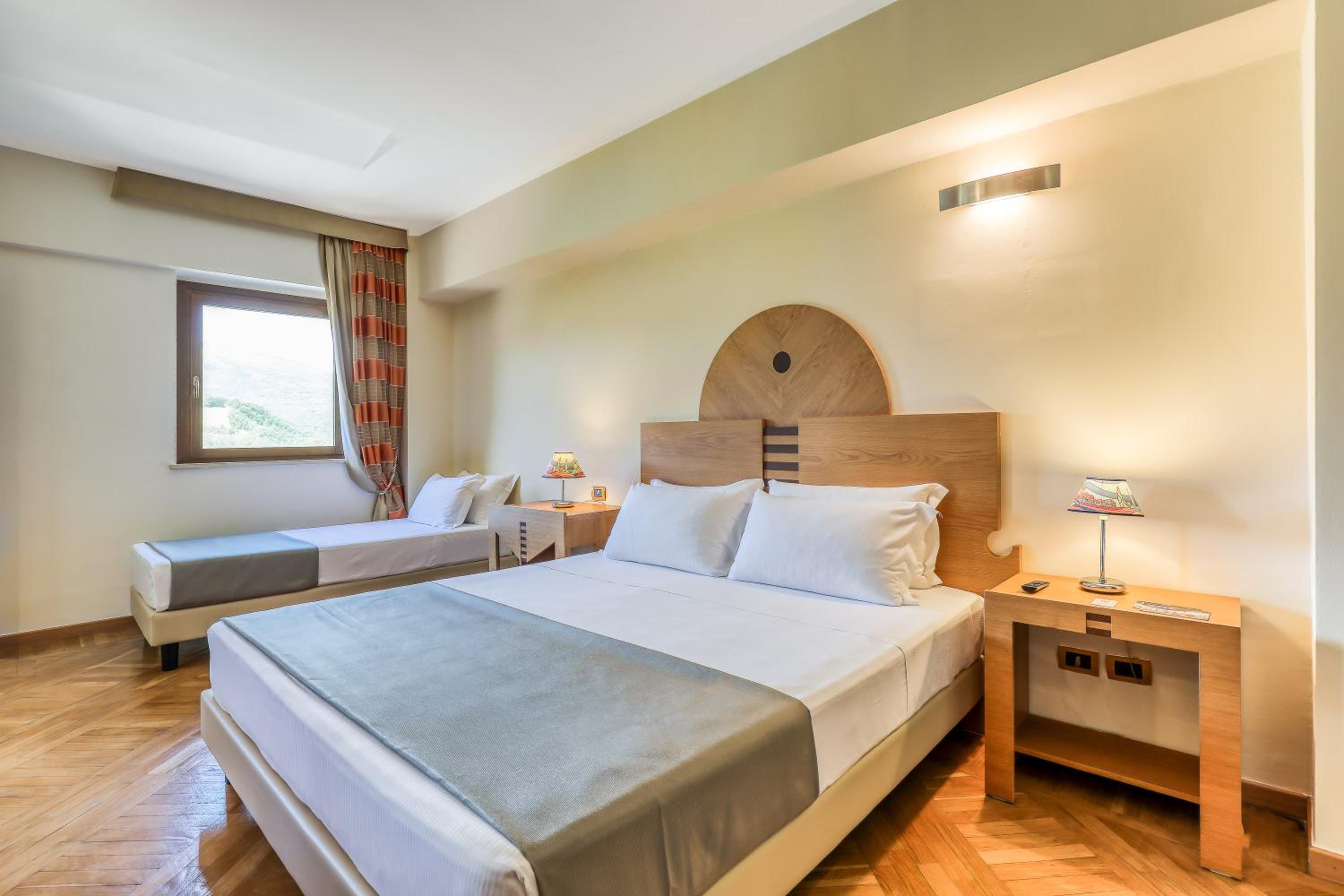 Superior Triple Room - Photo 4