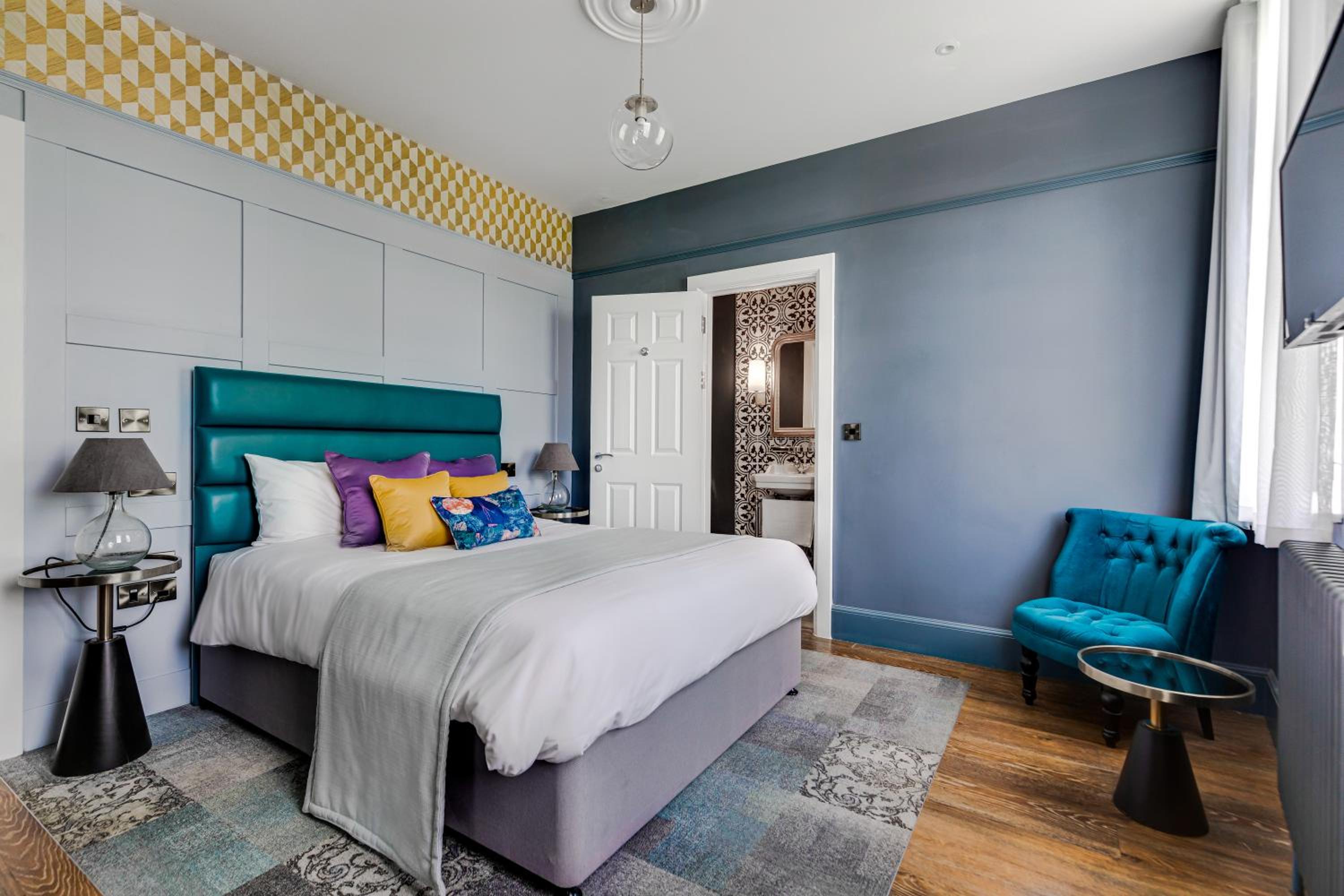 Double Room - Photo 6