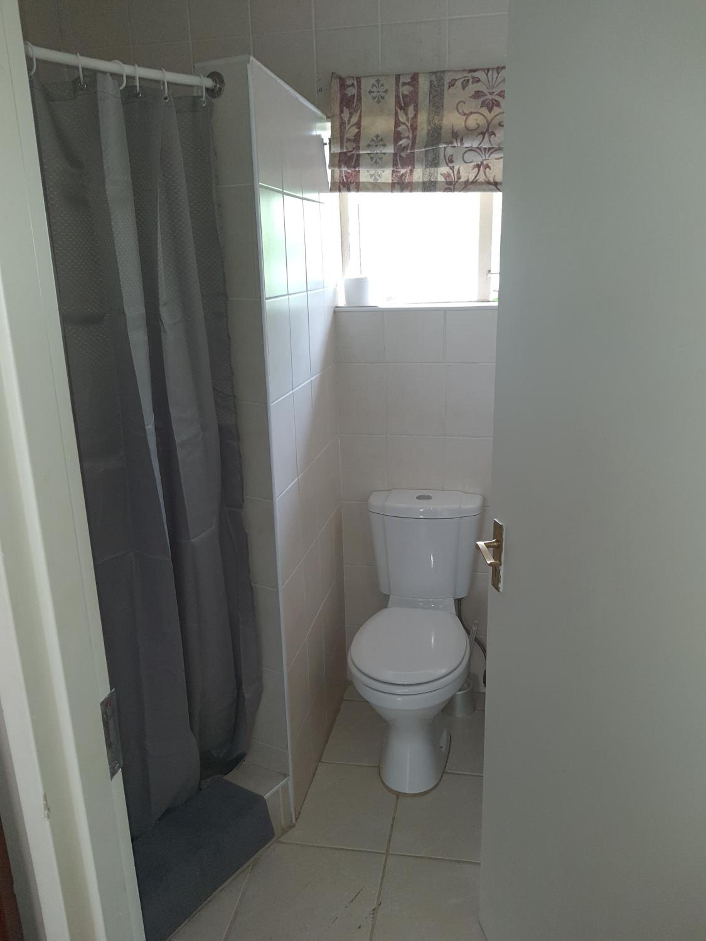 Deluxe Double Room with Shower photo 3