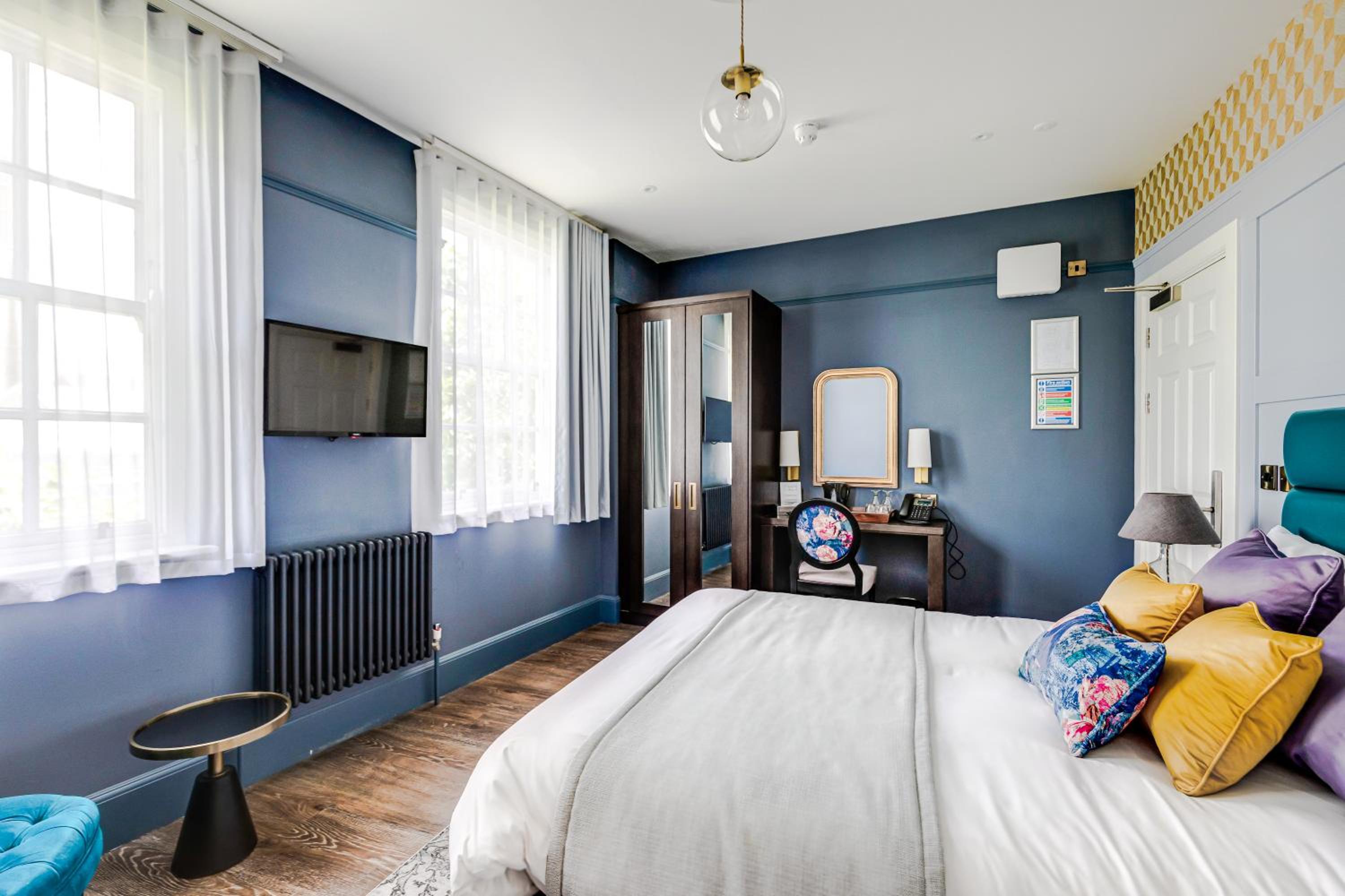 Double Room - Photo 16