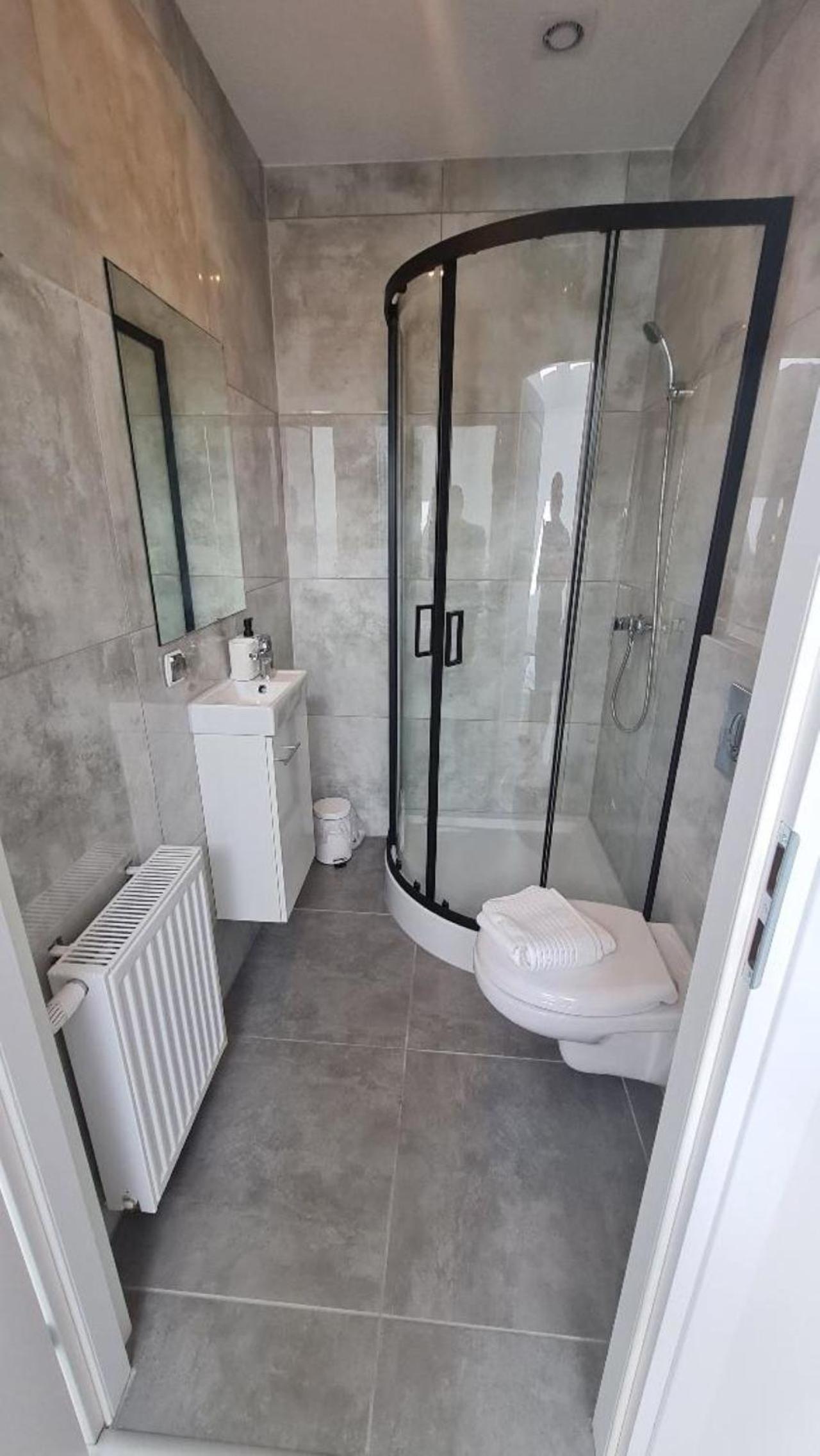 Budget Double Room - Photo 1