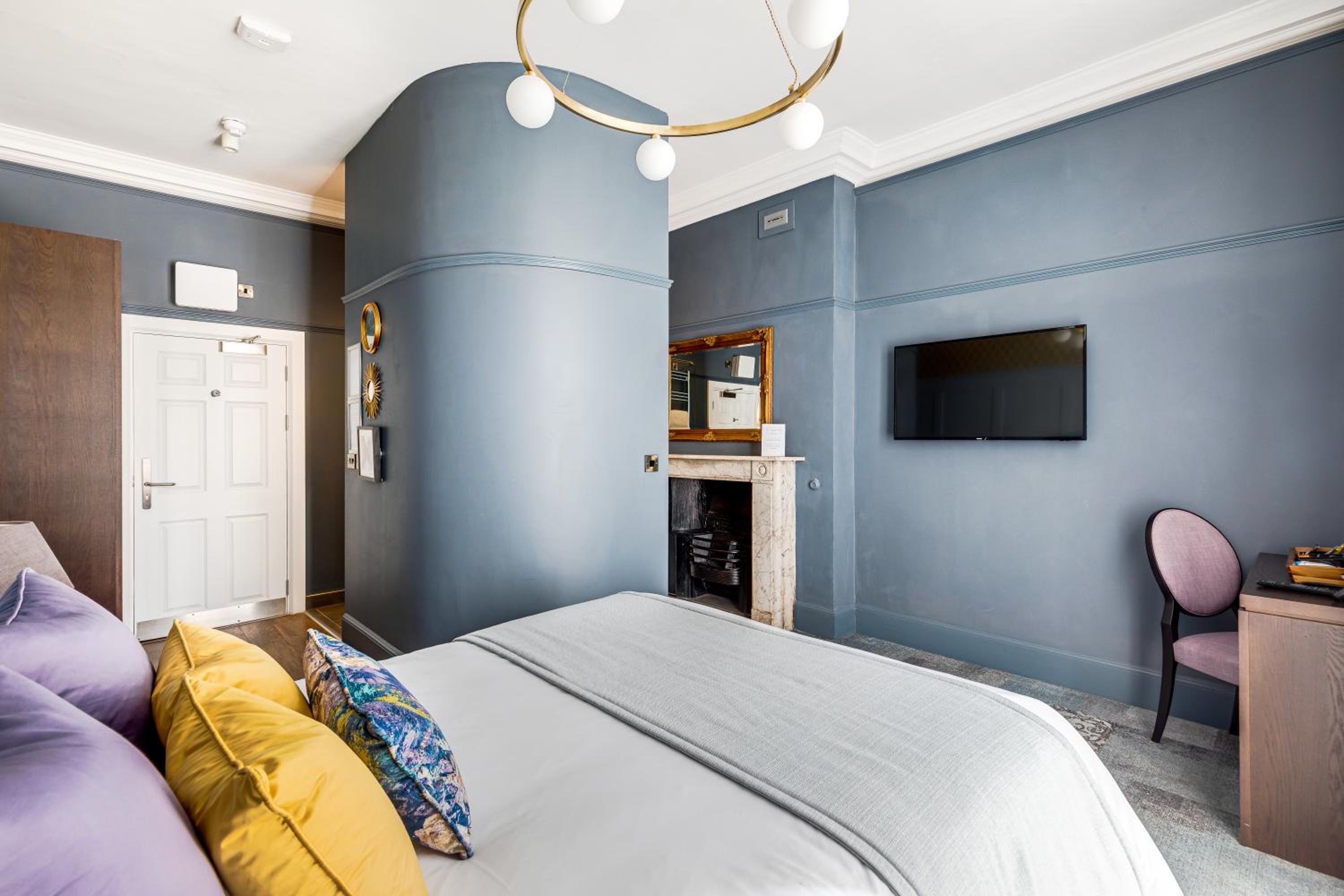 Double Room - Photo 19