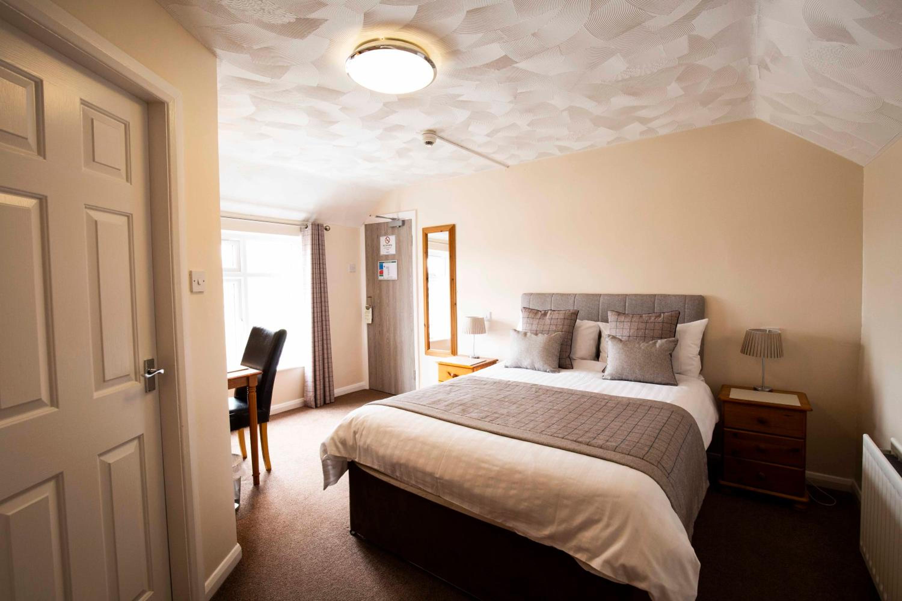 Standard Double Room photo 2