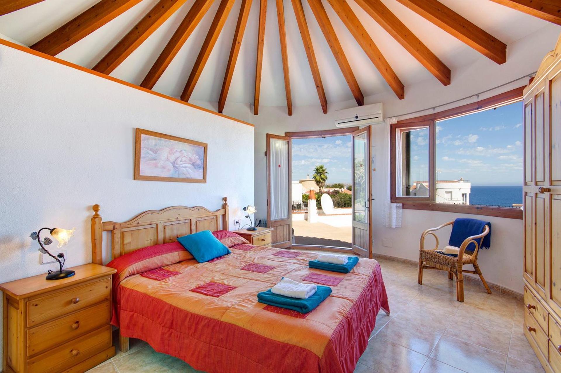 Villa de Tres Habitaciones