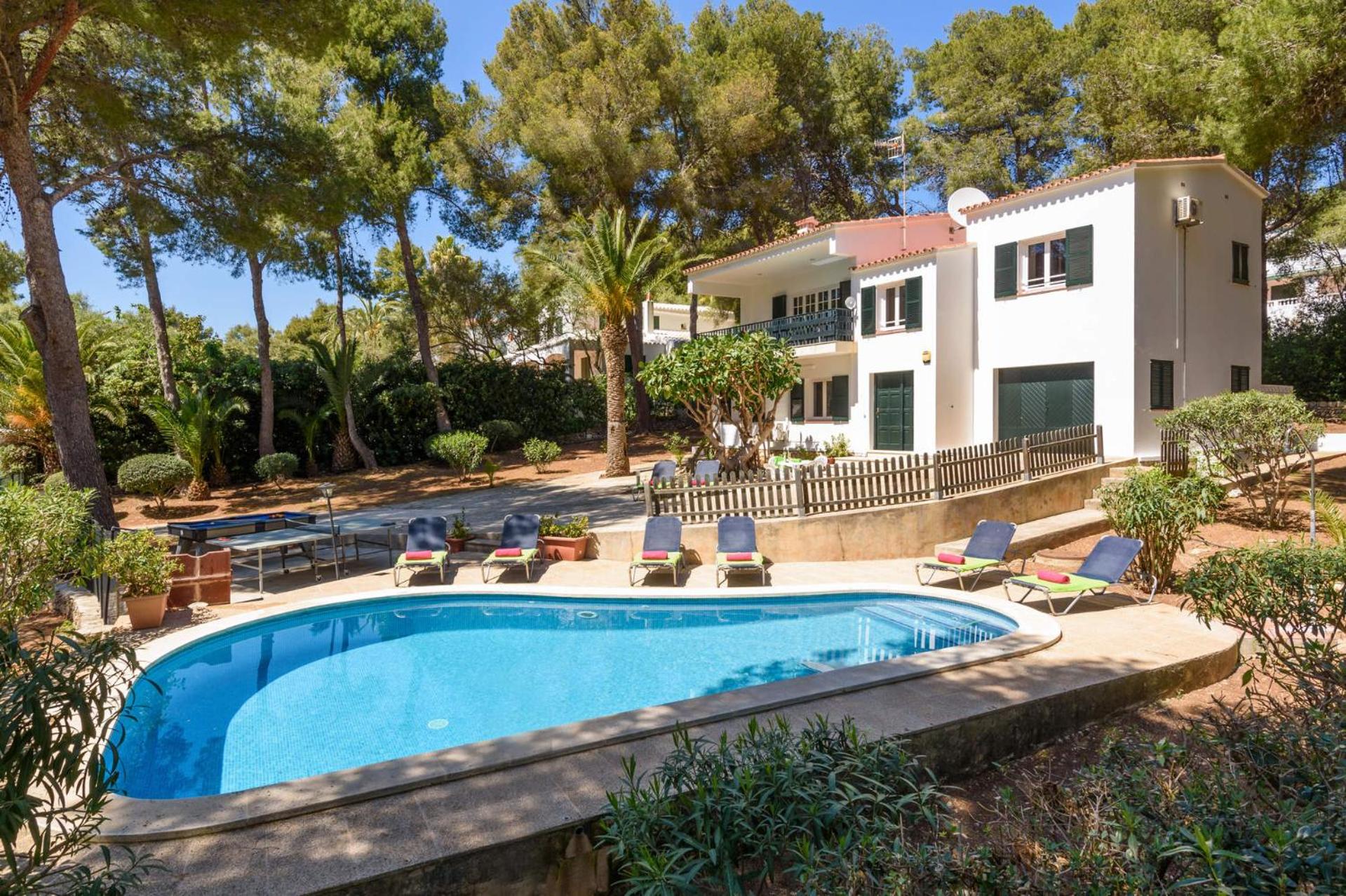 Villa photo 2