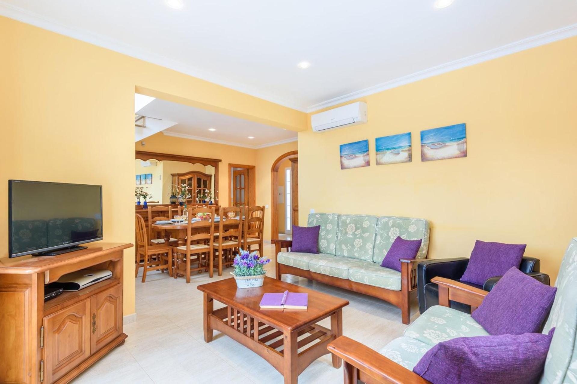Villa de Cuatro Habitaciones