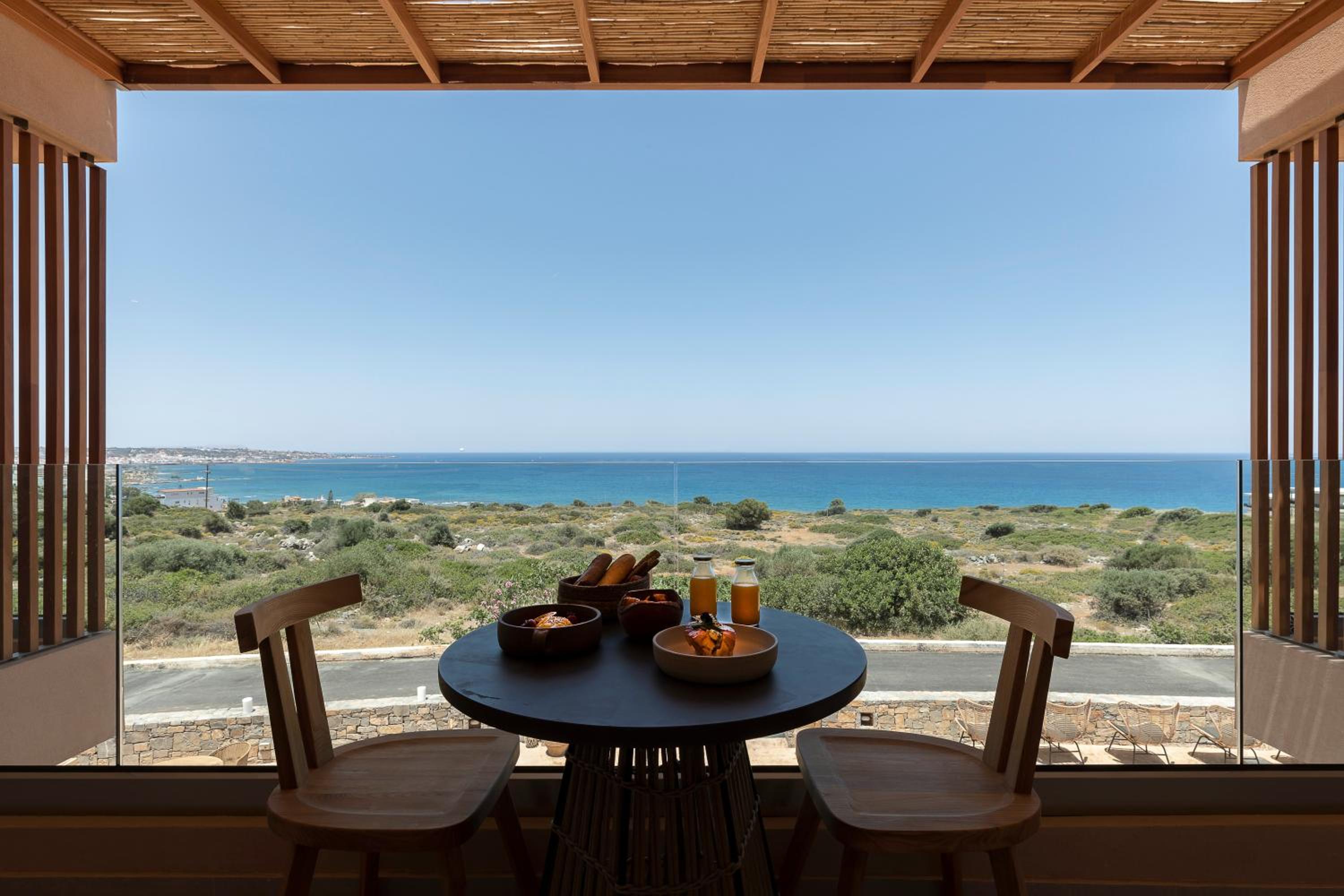 Superior Room with Balcony and Sea View - Photo 3