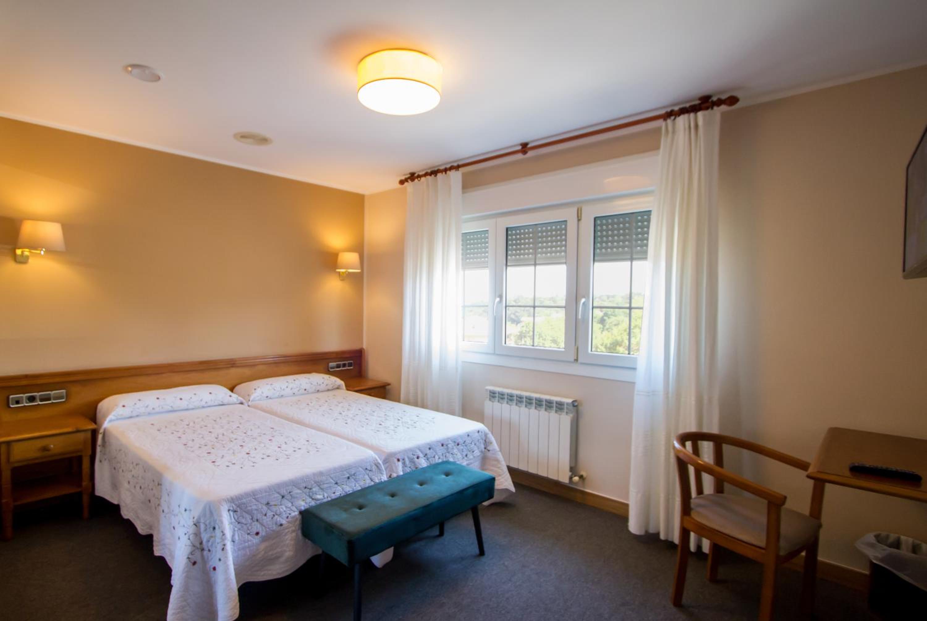 Double or Twin Room - Photo 2