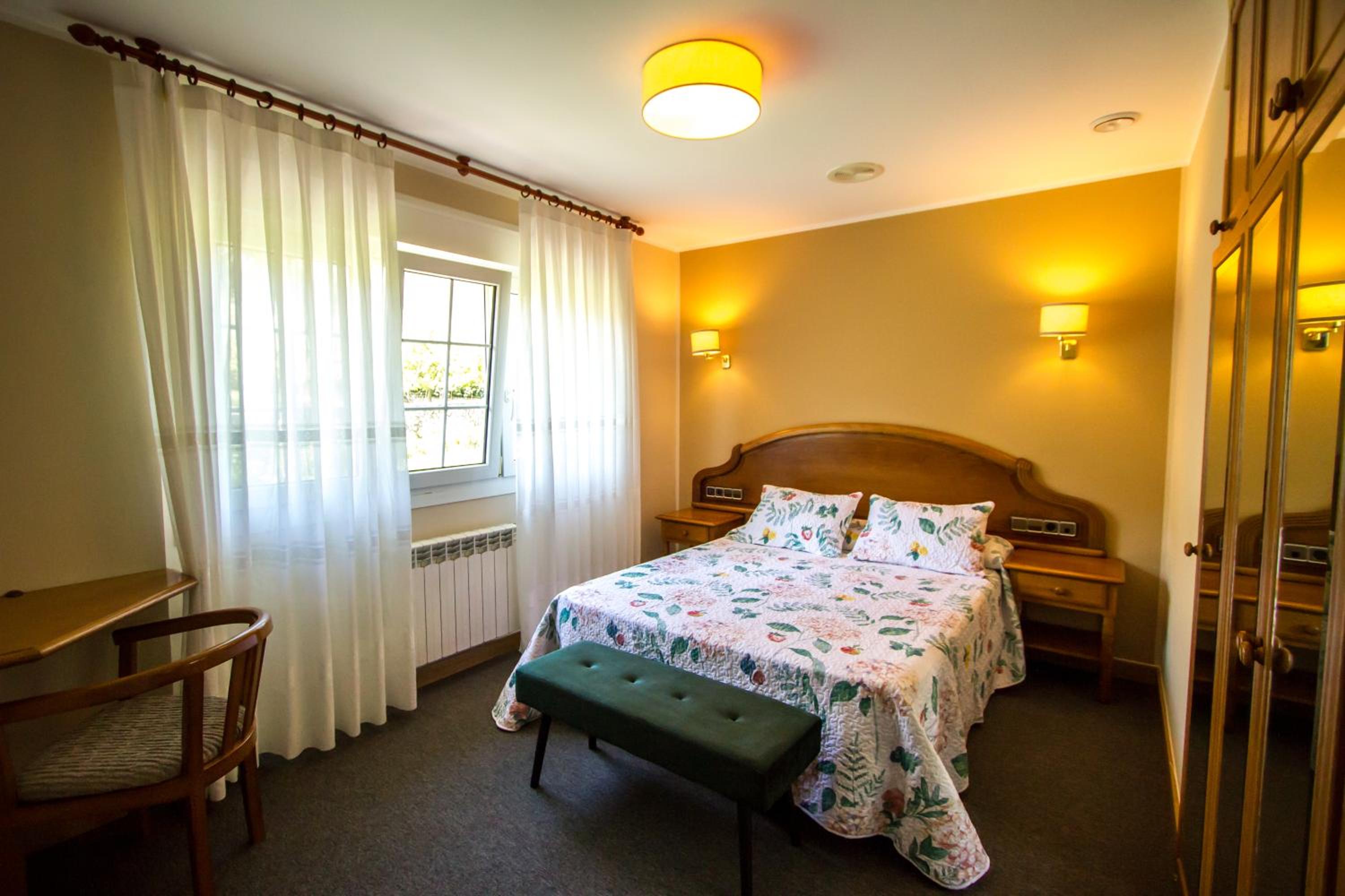 Double or Twin Room - Photo 1