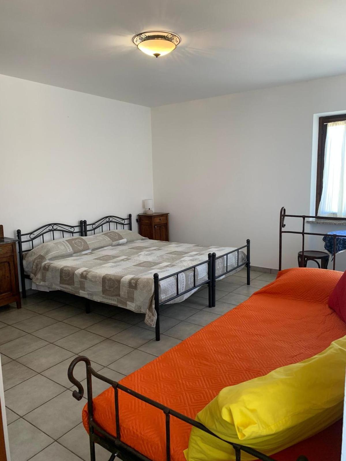 One-Bedroom Apartment - Photo 4