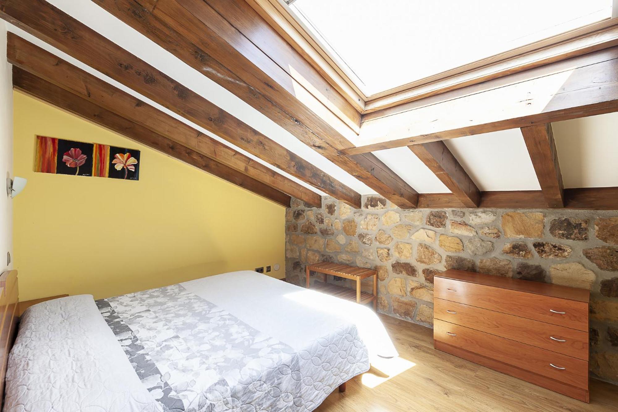 One-Bedroom Apartment - Photo 29